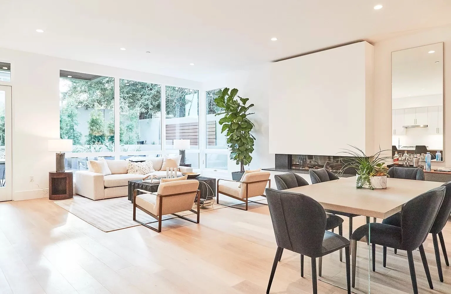 5e32401456935da93e69ceaa20251bf8-uncropped_scaled_within_1536_1152 copy.jpg