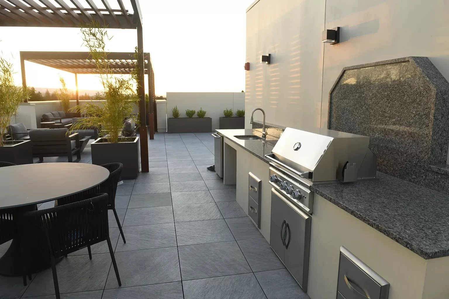 367744be2f4163b390c0f66f8959381f-uncropped_scaled_within_1536_1152 copy.jpg