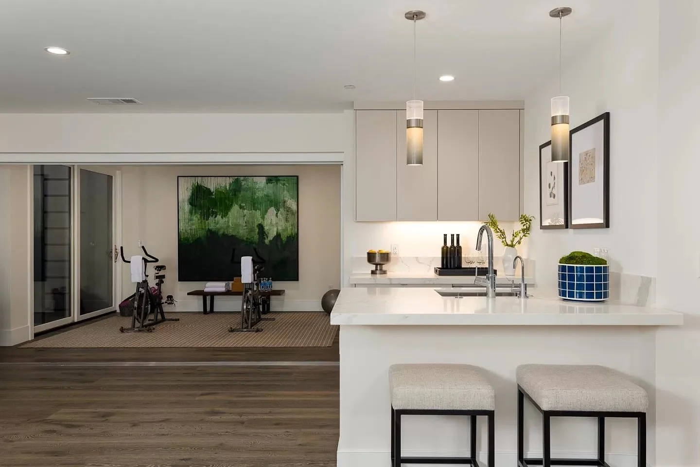 801d47396a8cd36578e707f70581e5c2-uncropped_scaled_within_1536_1152 copy.jpg