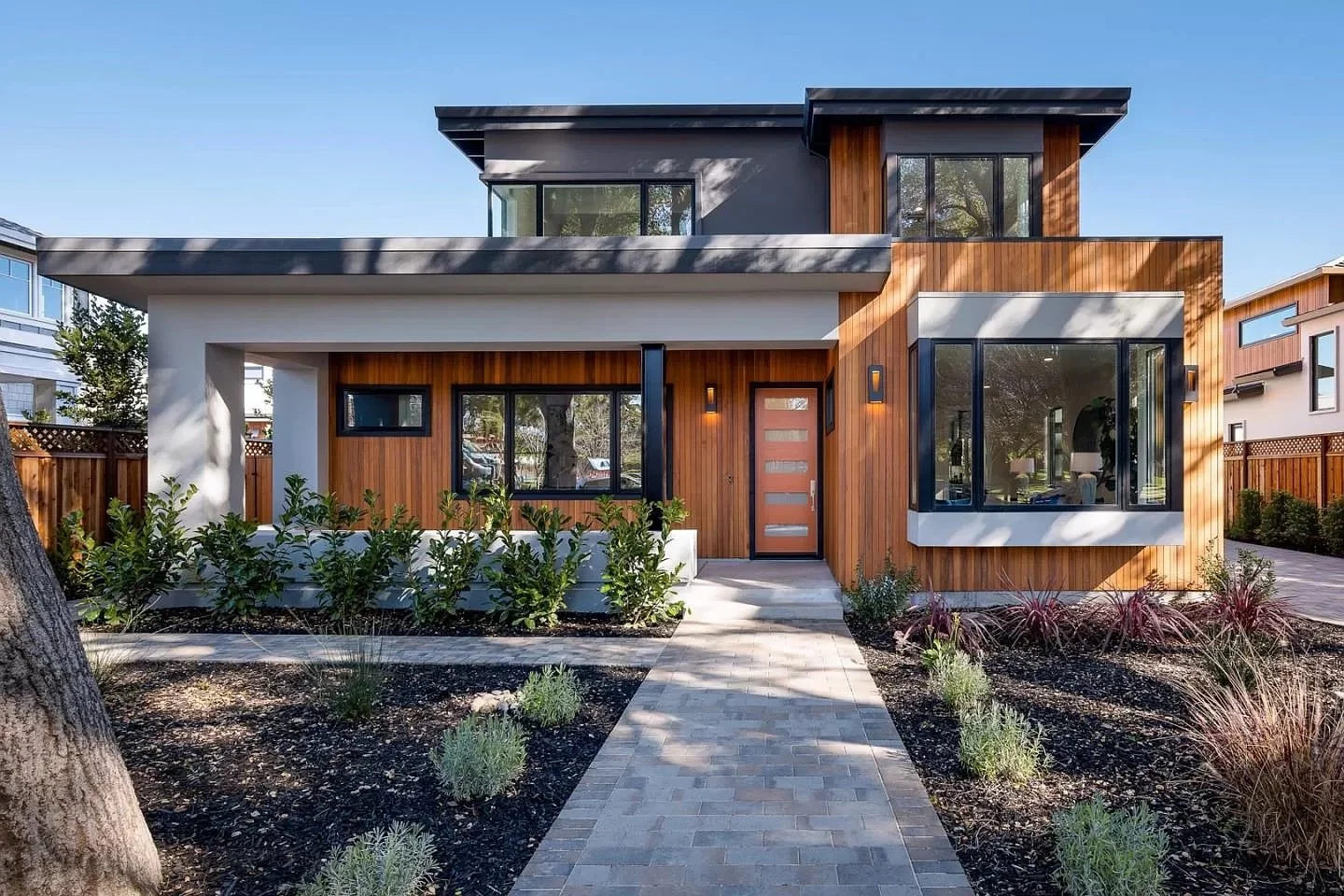 efba3bdb32ba7c96015d1c83f49cab38-uncropped_scaled_within_1536_1152 copy.jpg