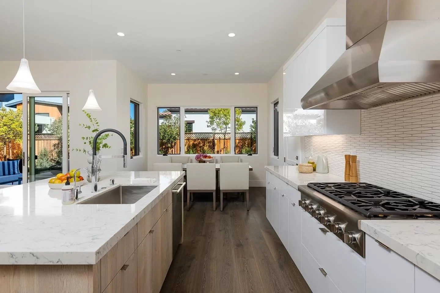 8549b9ce1b45c8710b5e23d57458aac8-uncropped_scaled_within_1536_1152 copy.jpg