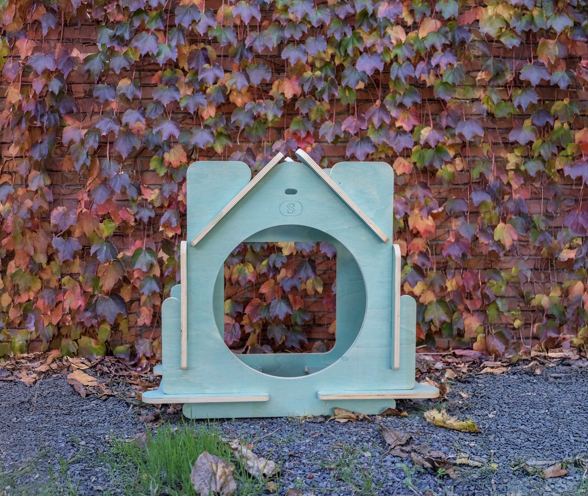 Hut 1.1 Porch Edition