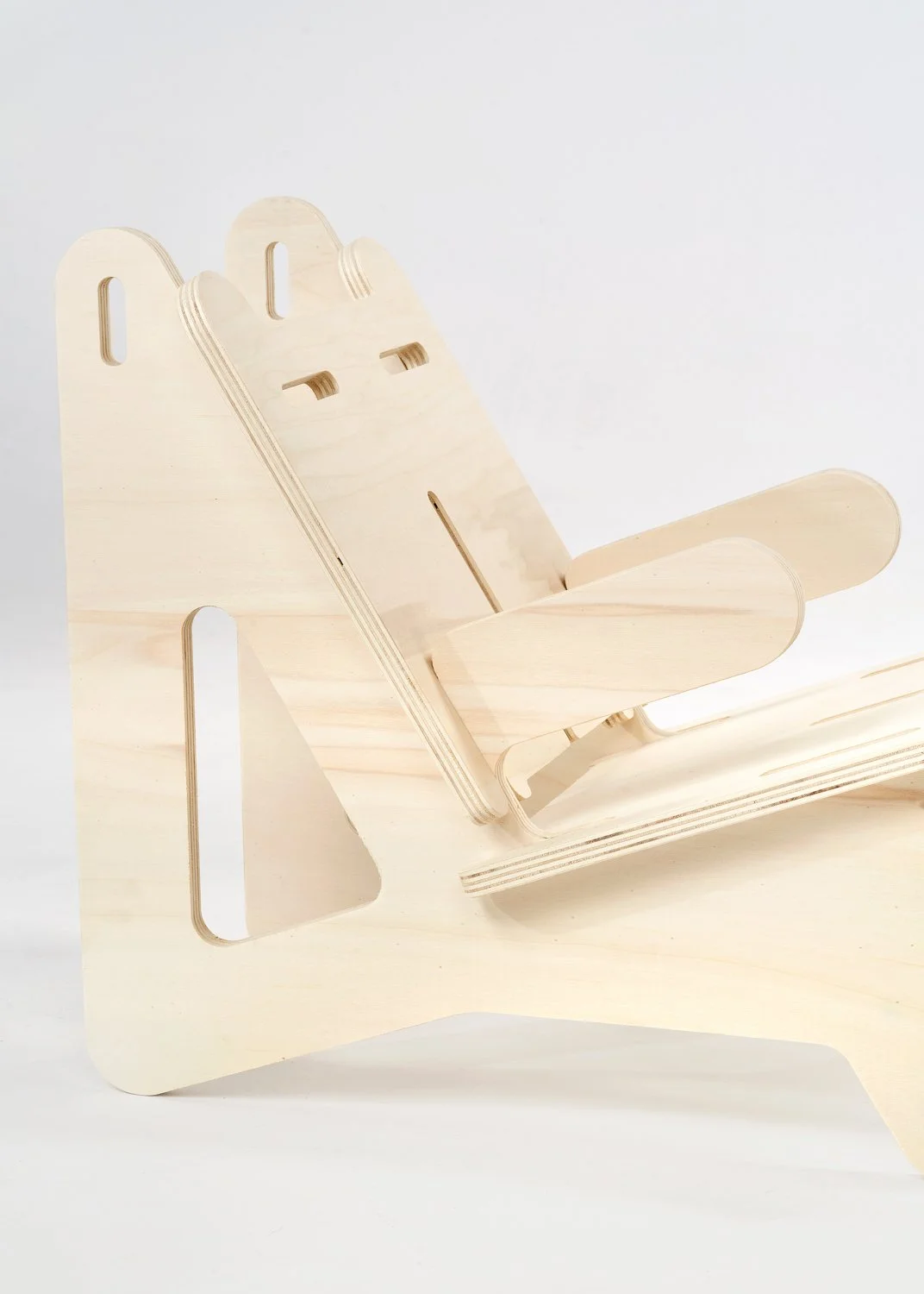 Shelterhood-EasyChair2-detail-2.jpg