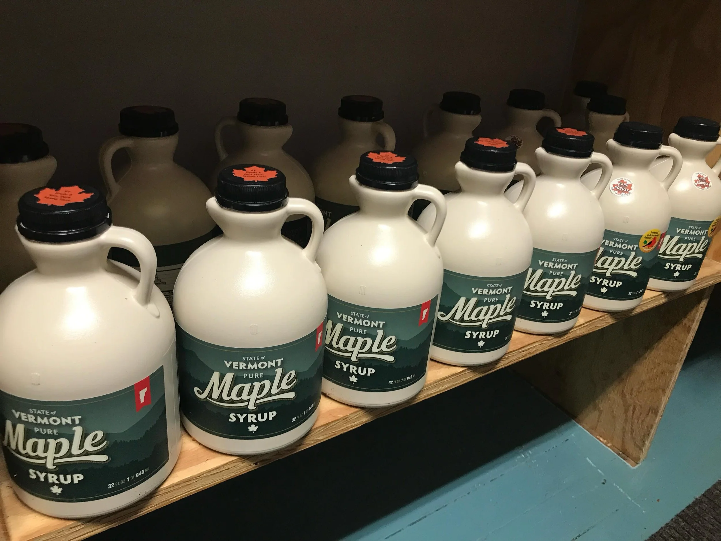Thanks to a Vermonters Feeding Vermonters grant from the Vermont Food Bank, we were able to purchase 60 quarts of maple syrup from a local producer in Richmond- Mountainview Mapleworks. 🍁

Mountainview Mapleworks generously donated 20 additional qua