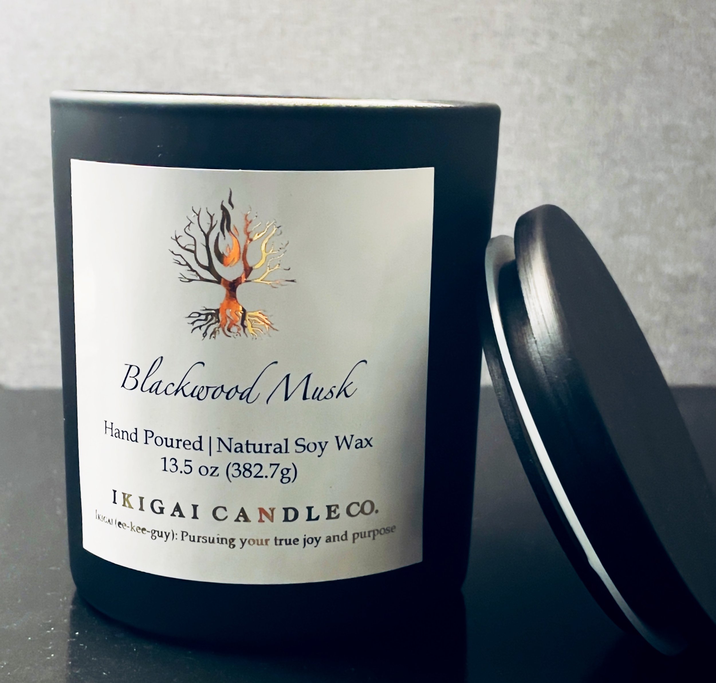 Blackwood Musk Candle
