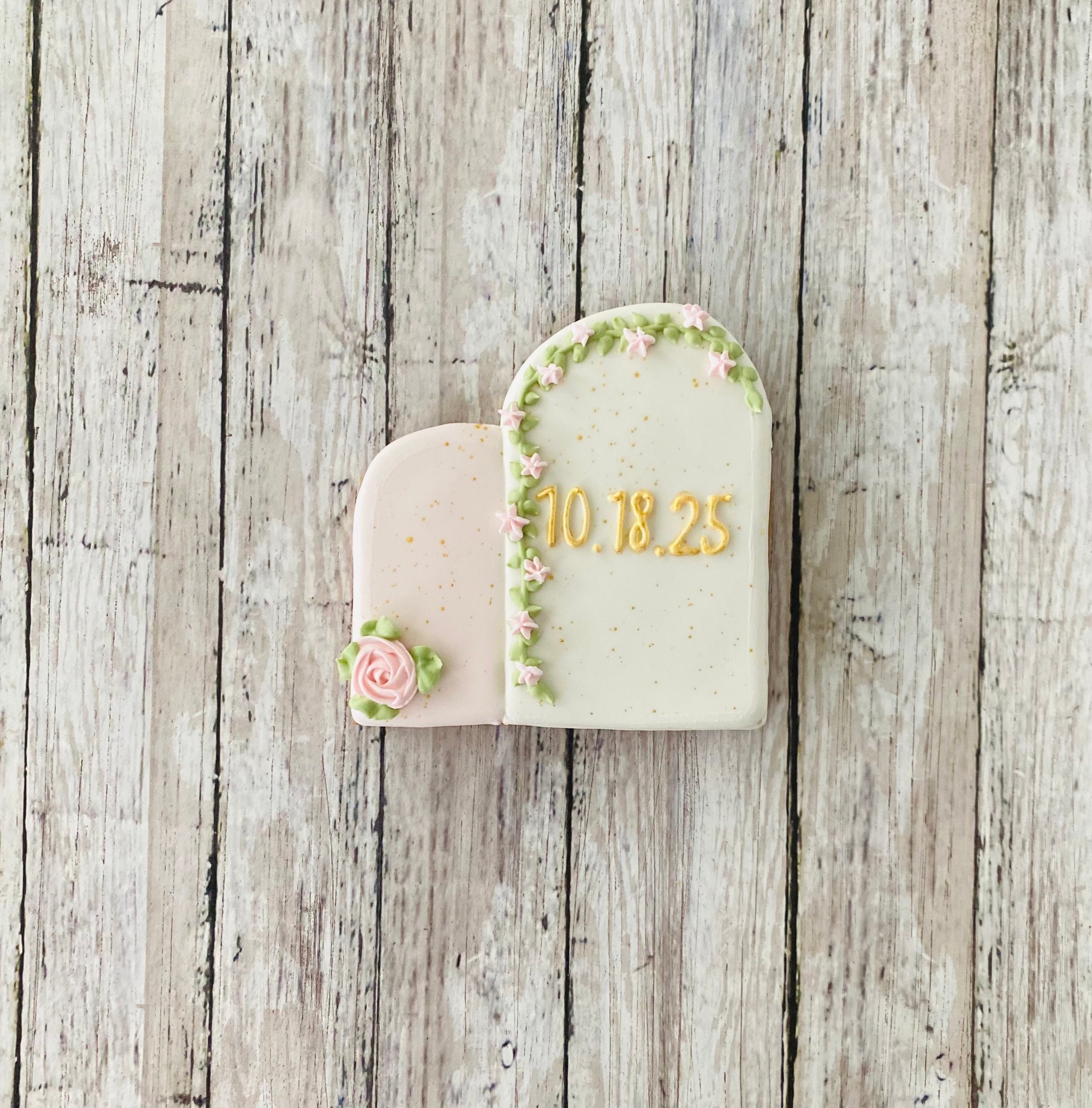 https://i.etsystatic.com/44501333/r/il/a5d0de/5667123246/il_fullxfull.5667123246_2kcc.jpg