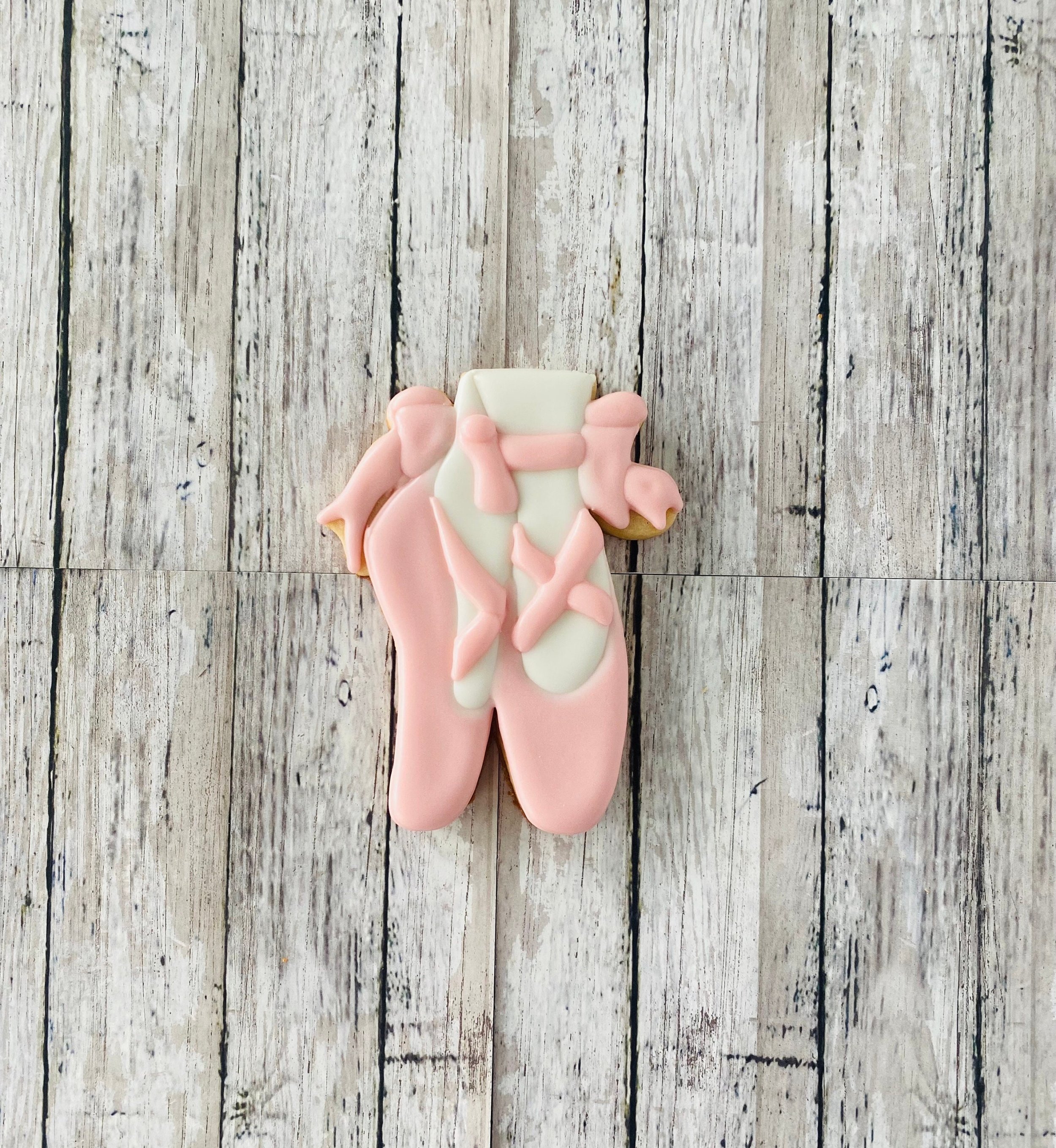 https://i.etsystatic.com/44501333/r/il/12bf67/5871371465/il_fullxfull.5871371465_dr58.jpg