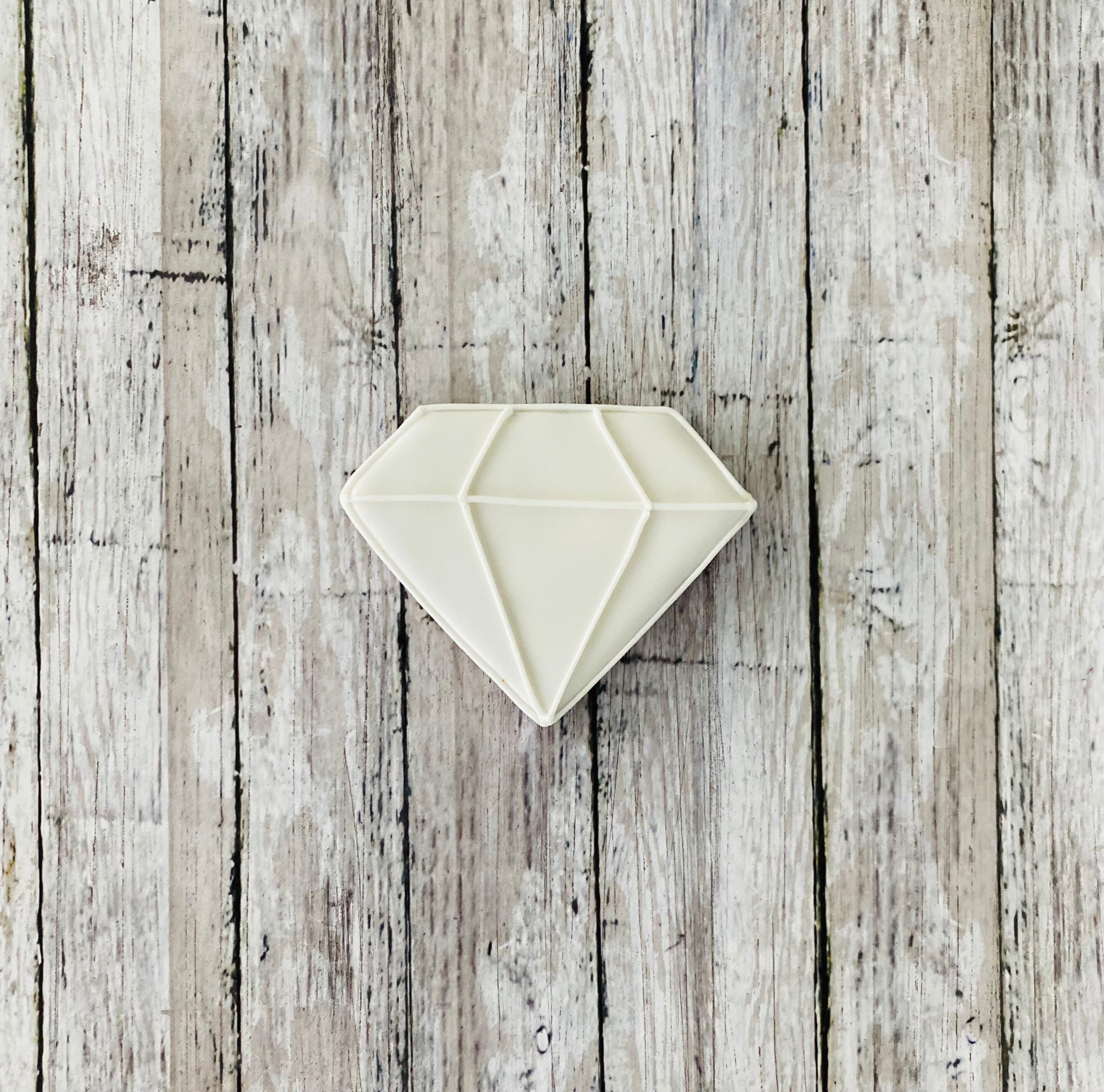 https://i.etsystatic.com/44501333/r/il/37576d/5715229393/il_fullxfull.5715229393_rygl.jpg