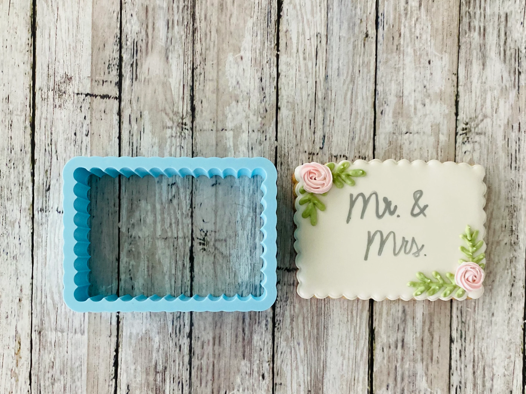 Scalloped Rectangle Cutter.png