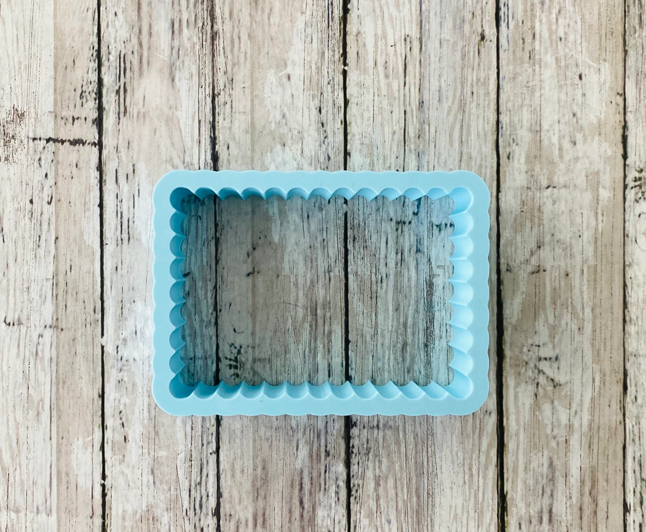 Scalloped Rectangle C.png