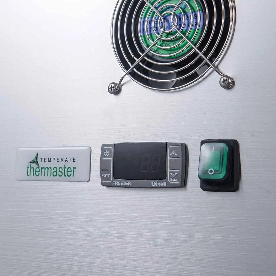 xub7c13s2vbenchfridgecontrolpanel_6_1_1.jpg
