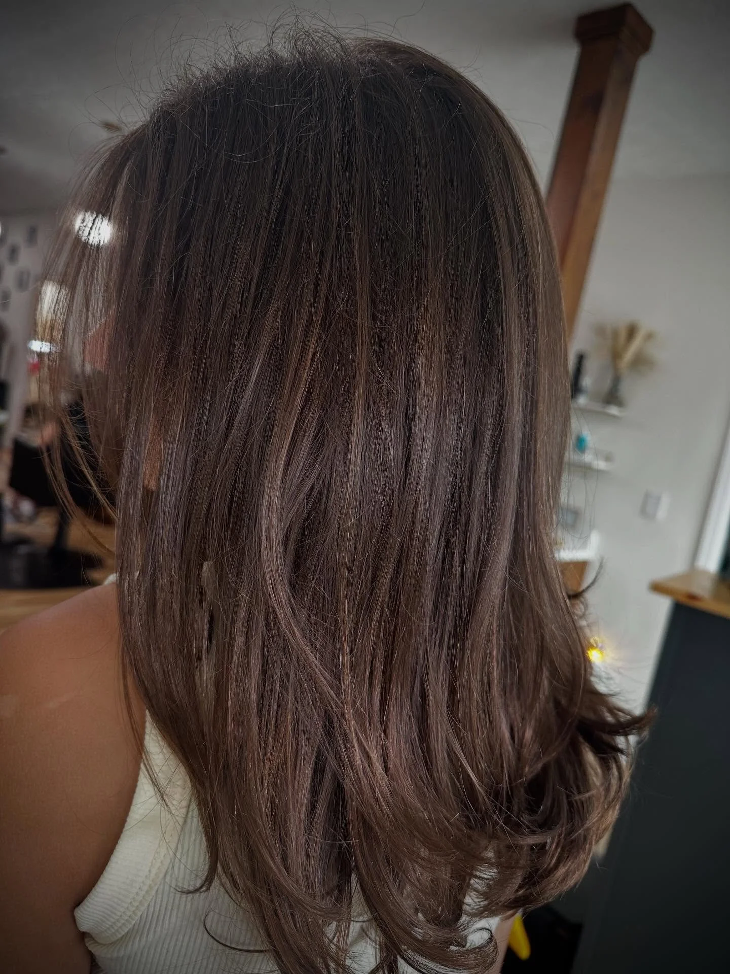 Fresh haircut + blowout ! ✂️ 
Hair artist : @by.sydni 
&bull;
&bull;
&bull;
&bull;
&bull;
Fayetteville NC | 910 | haircut | layers | blowout | hair salon