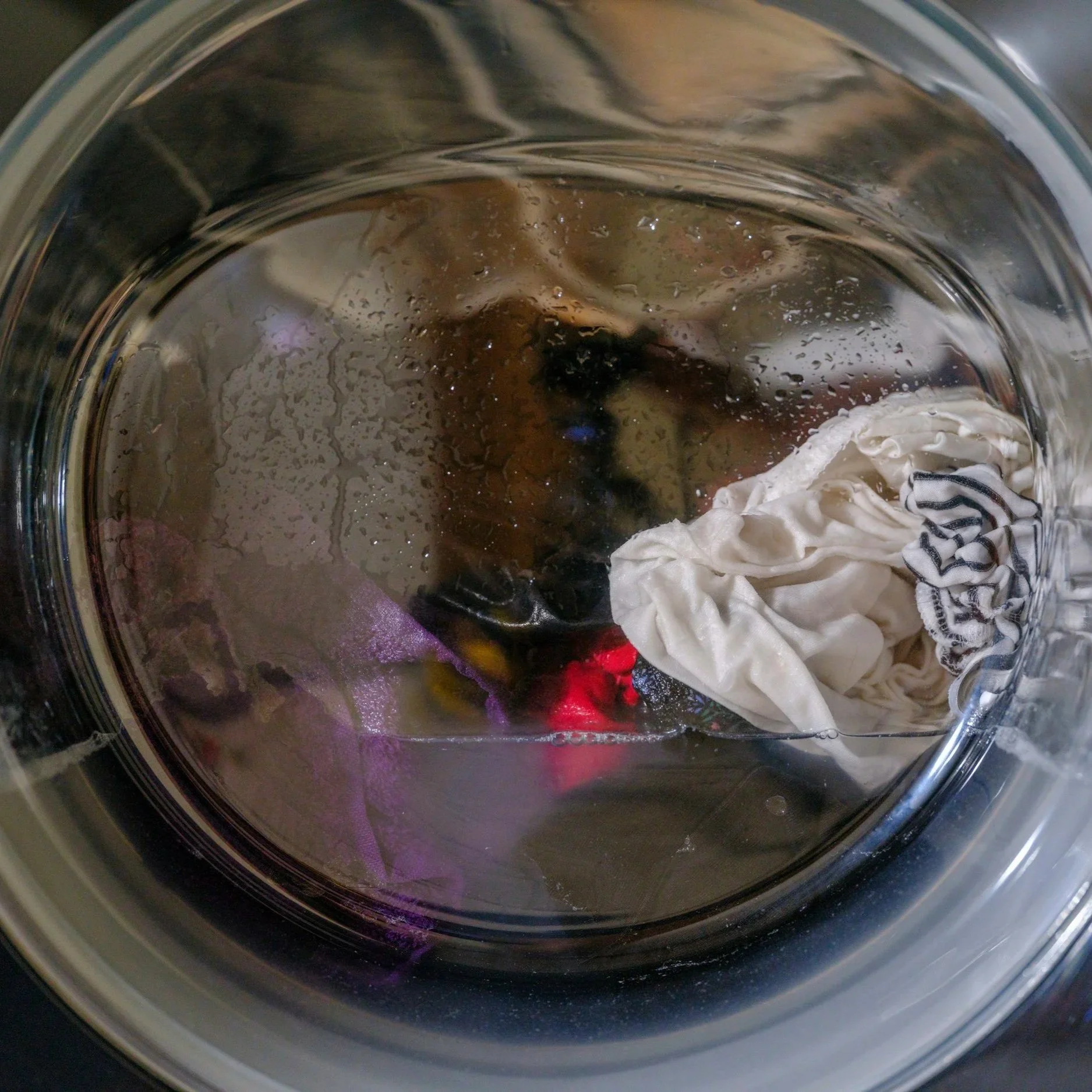 When the Washer Spins, But Clothes Stay Soaked: What Technicians Know