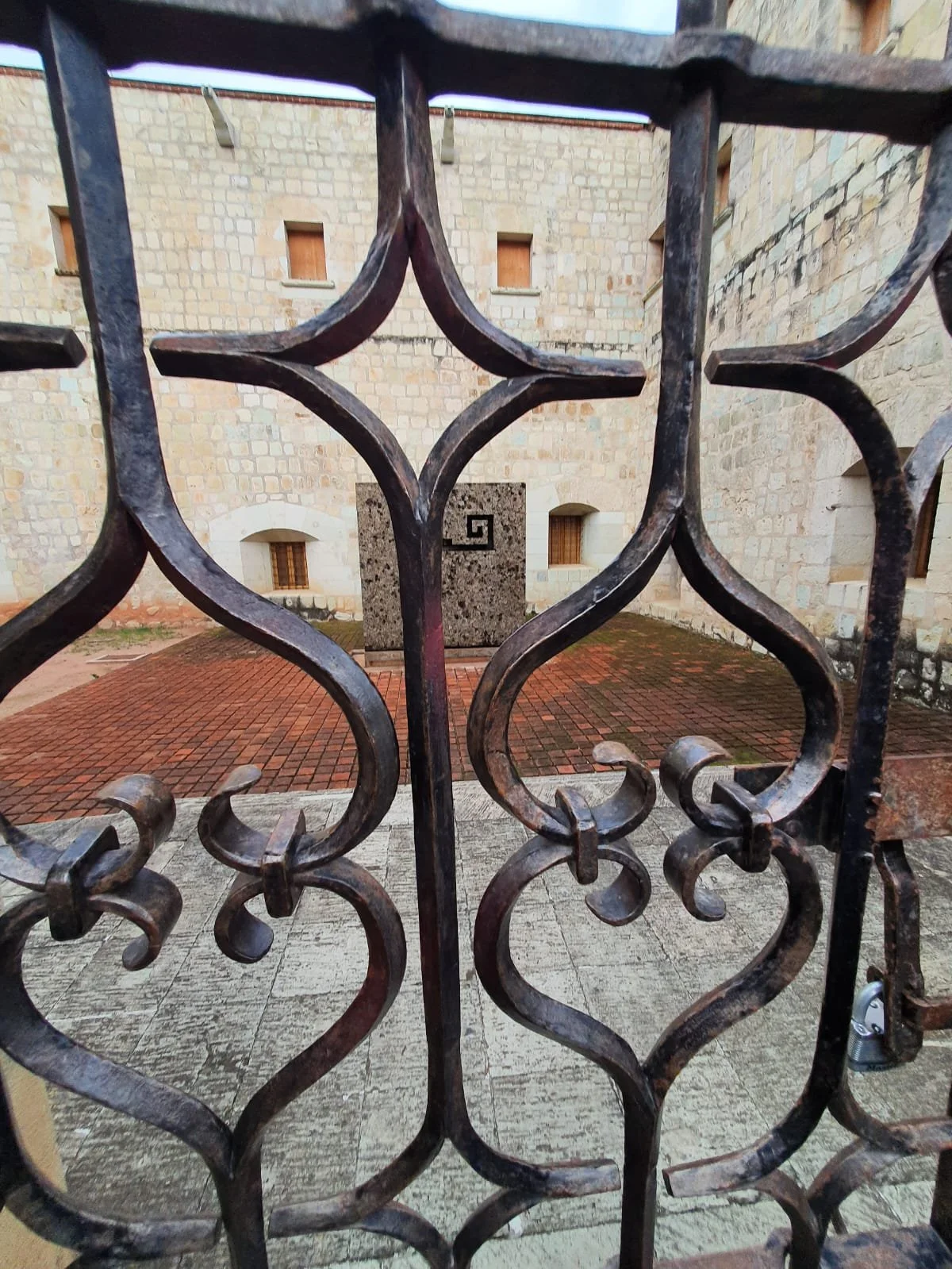 WhatsApp Image 2024-07-19 at 16.04.37 (2).jpeg