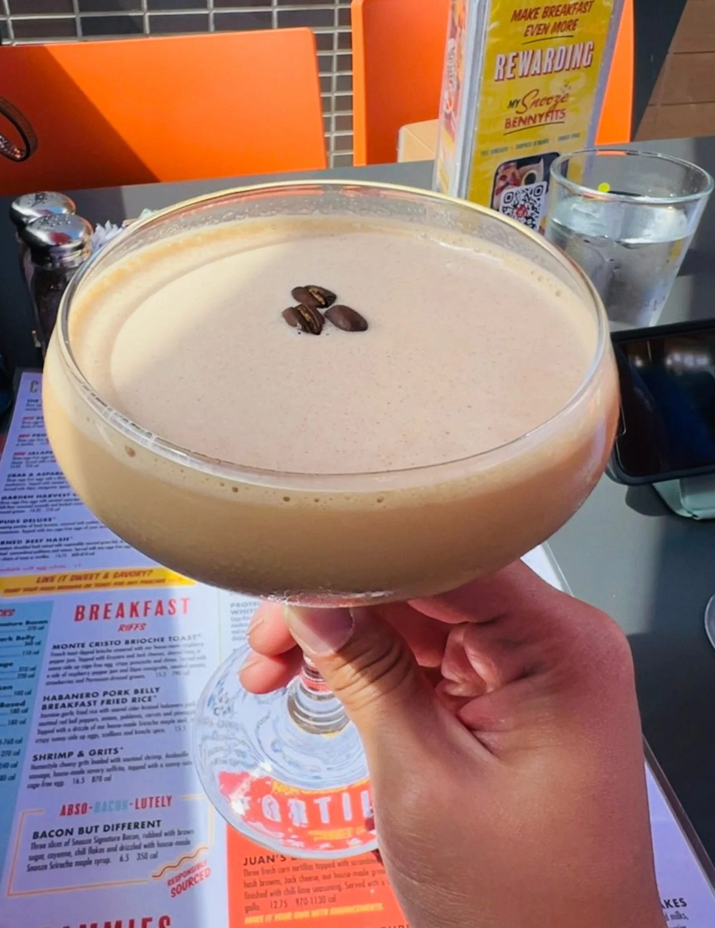 -
reminiscing on this pumpkin espresso martini from @eatsnooze, especially today during #nationalpumpkinday 🍸🎃

#brunch #partnership #fallrecipe #austinhummingbirds | @hummingbirdshq @austinhummingbirds