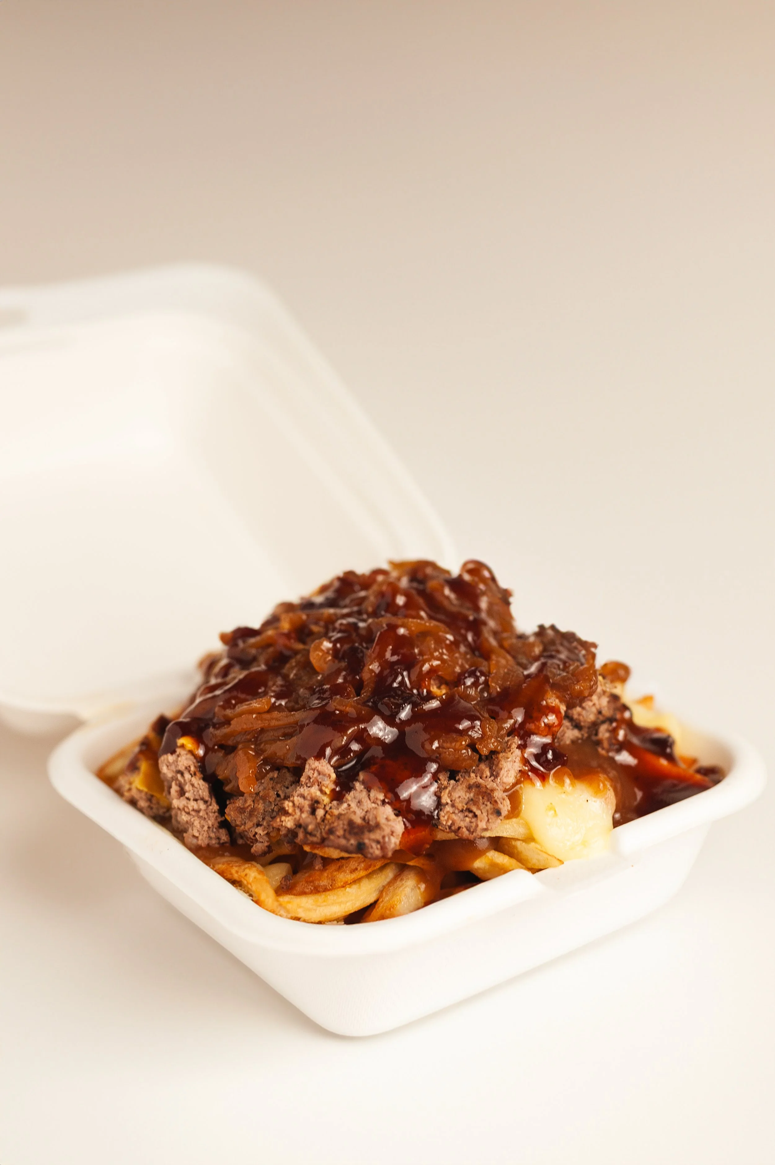 loaded poutine.jpg