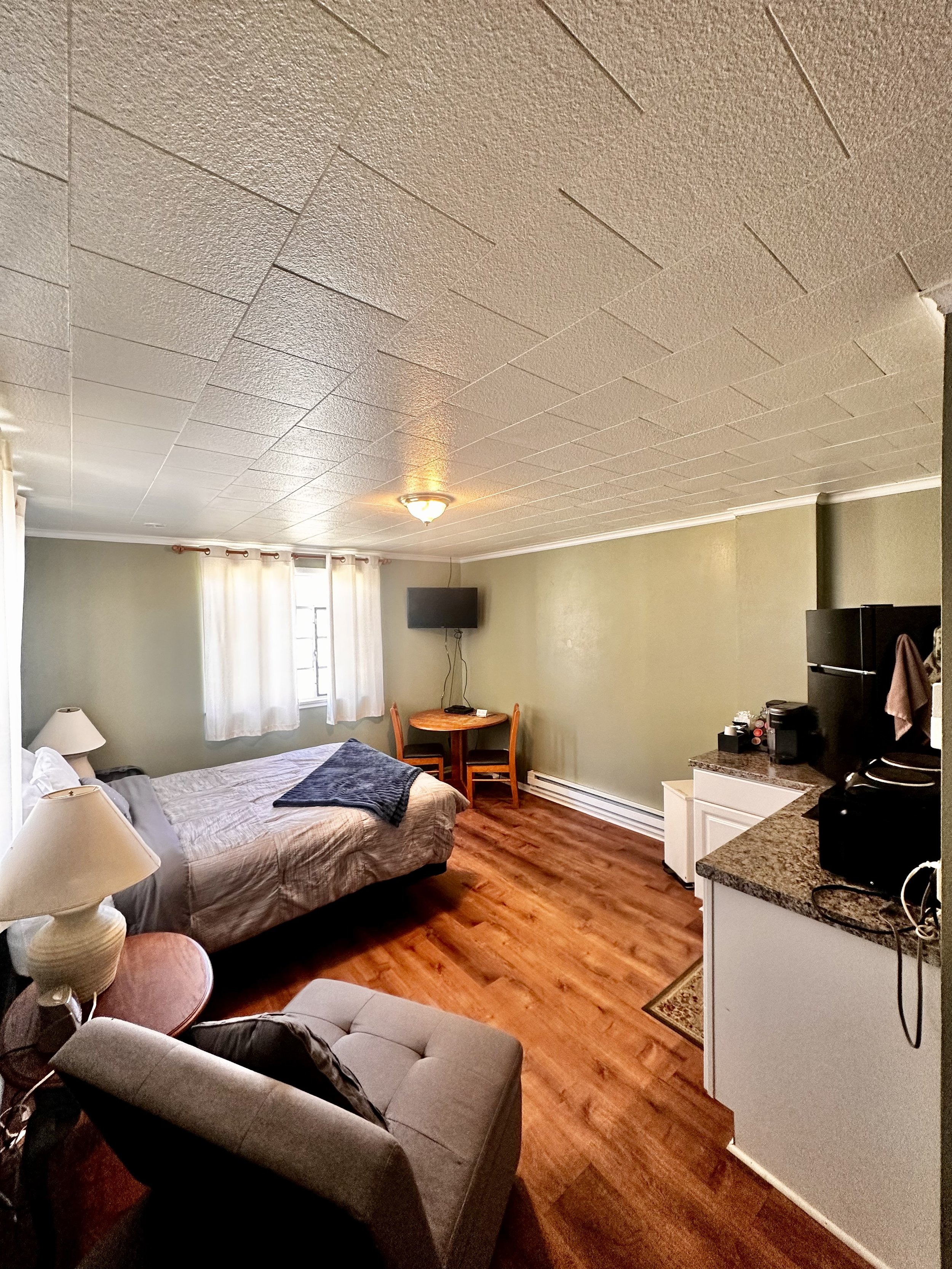 Fossil Motel - Old Kitchenette Room Room.JPG