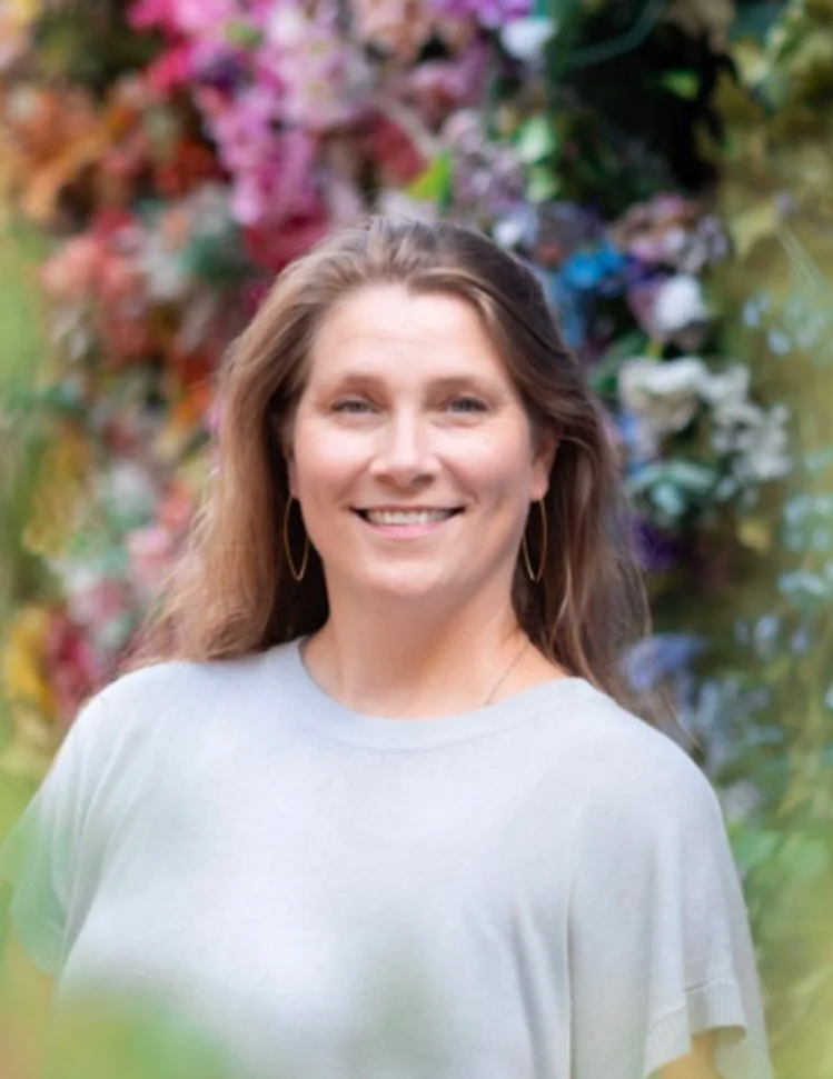 Loraine Kingsley LMT Austin Texas. Massage therapist in Round Rock, Texas. Medical Massage Therapy.