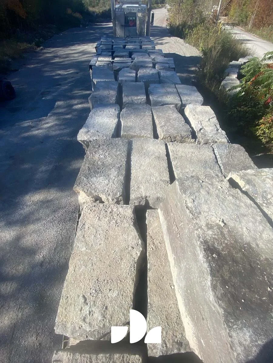 21-22&rdquo; Hudson Armour Stone
&mdash;Delivered to Bailieboro