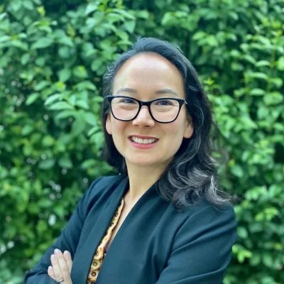 Amourence Lee Headshot