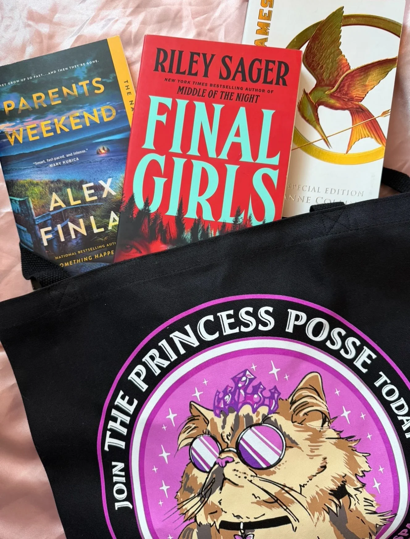 Powell&rsquo;s Haul 🛍️📚

I had such a fun time exploring Powell&rsquo;s Books this past weekend! 📚🥰 I try to buy used books when I can, so I loved getting to browse such a huge variety of new and used books all in one place! It makes their select