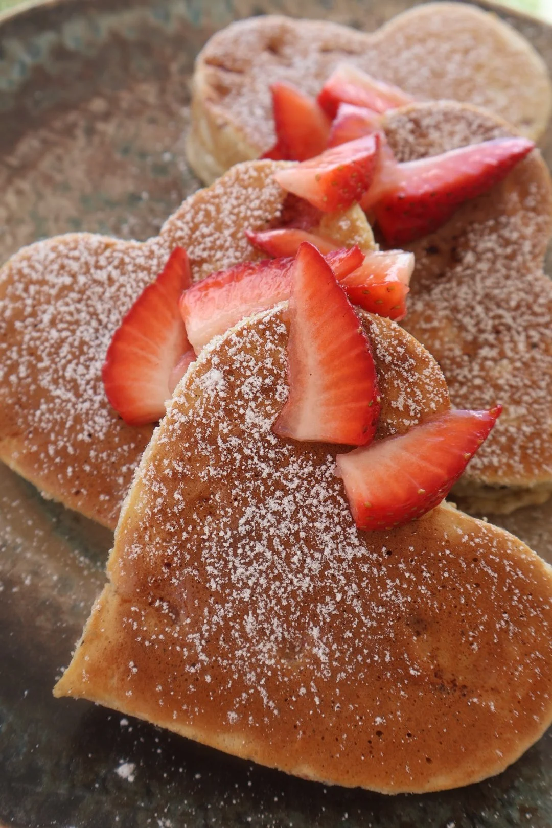 Strawberry Banana Glow Pancakes 