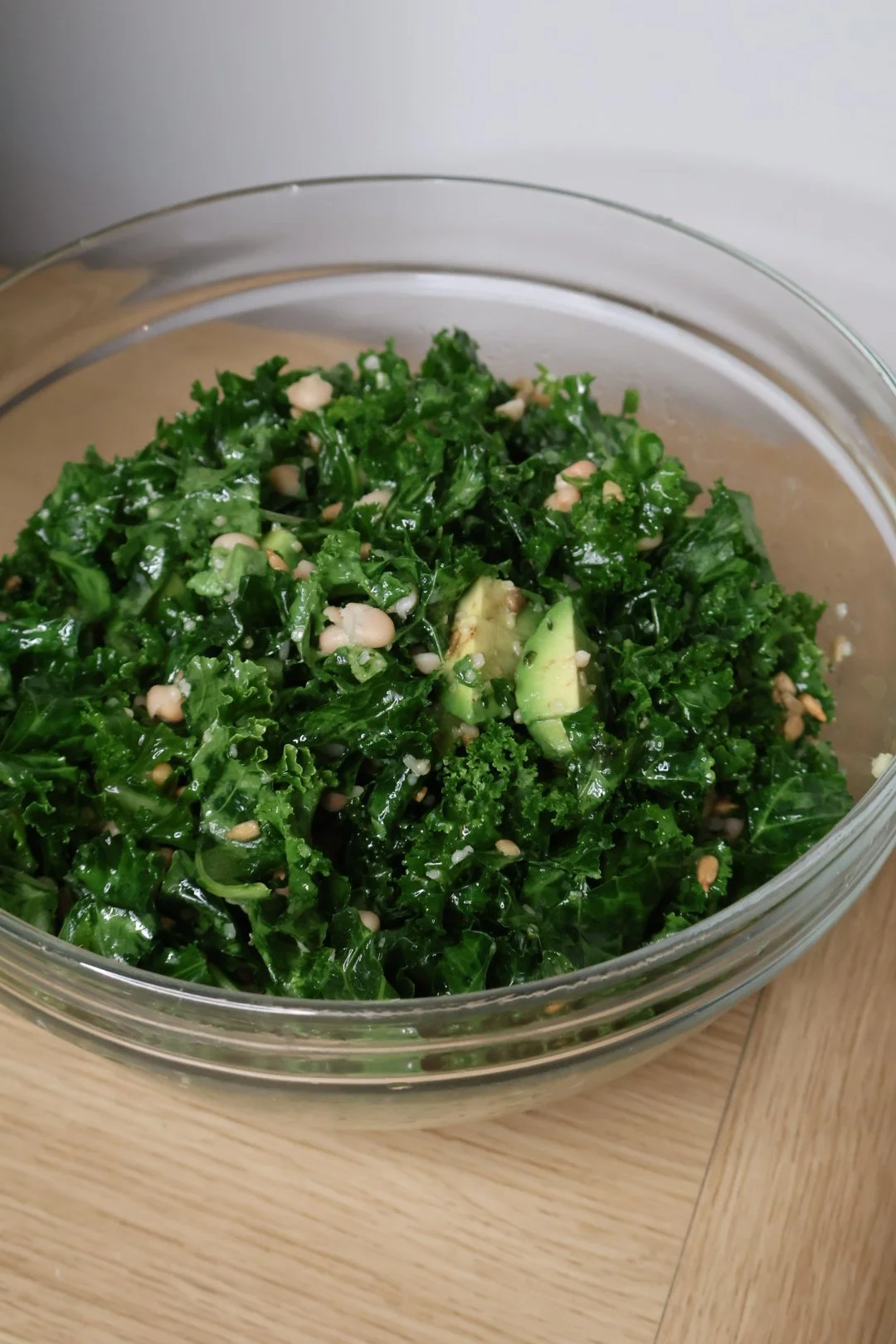 Kale, White Bean, &amp; Avocado Salad