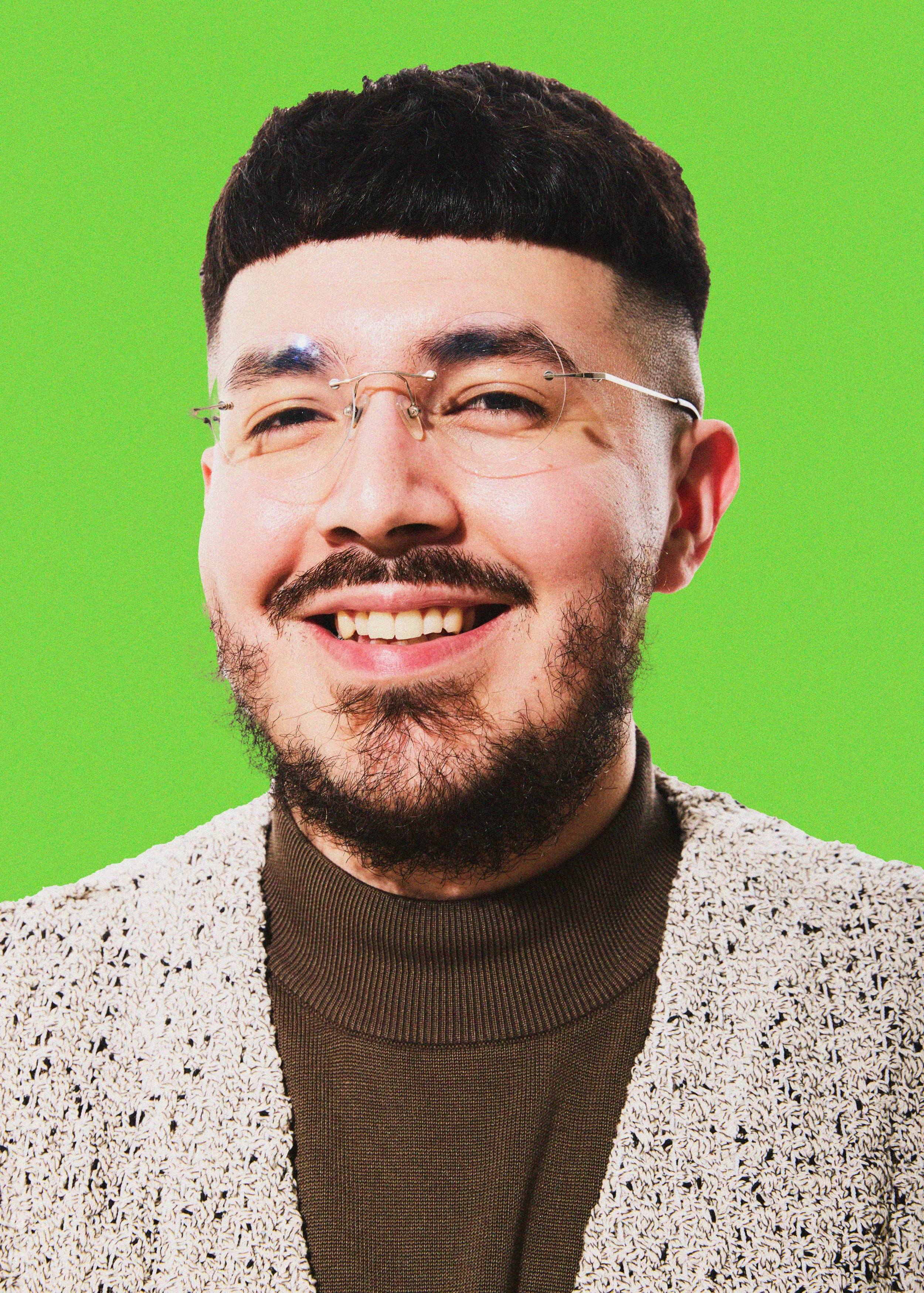 Smiling headshot of Dario Zamorano, Therapist at For Real Therapy in Chicago