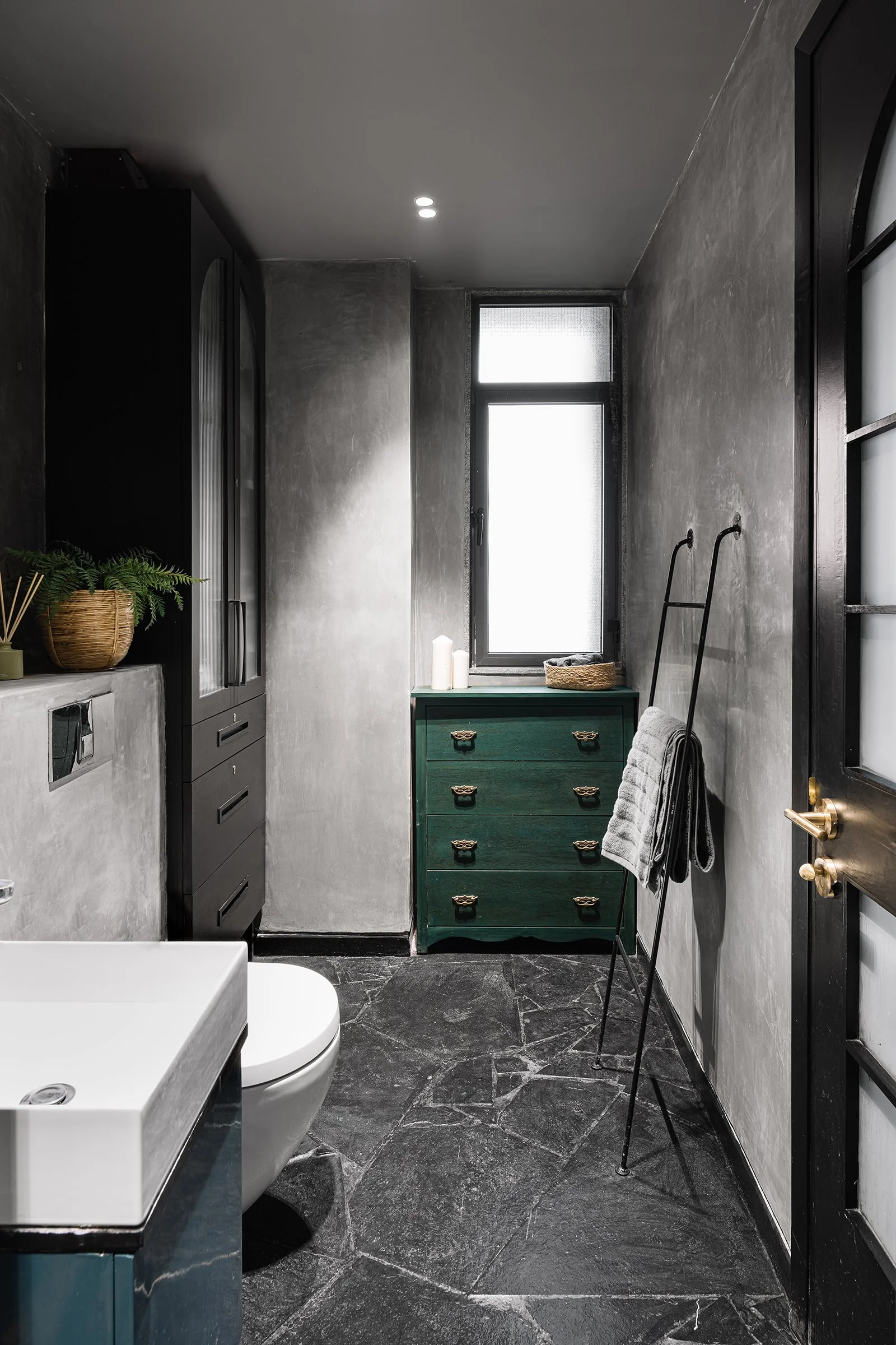 Apt by Project 314-18.jpg