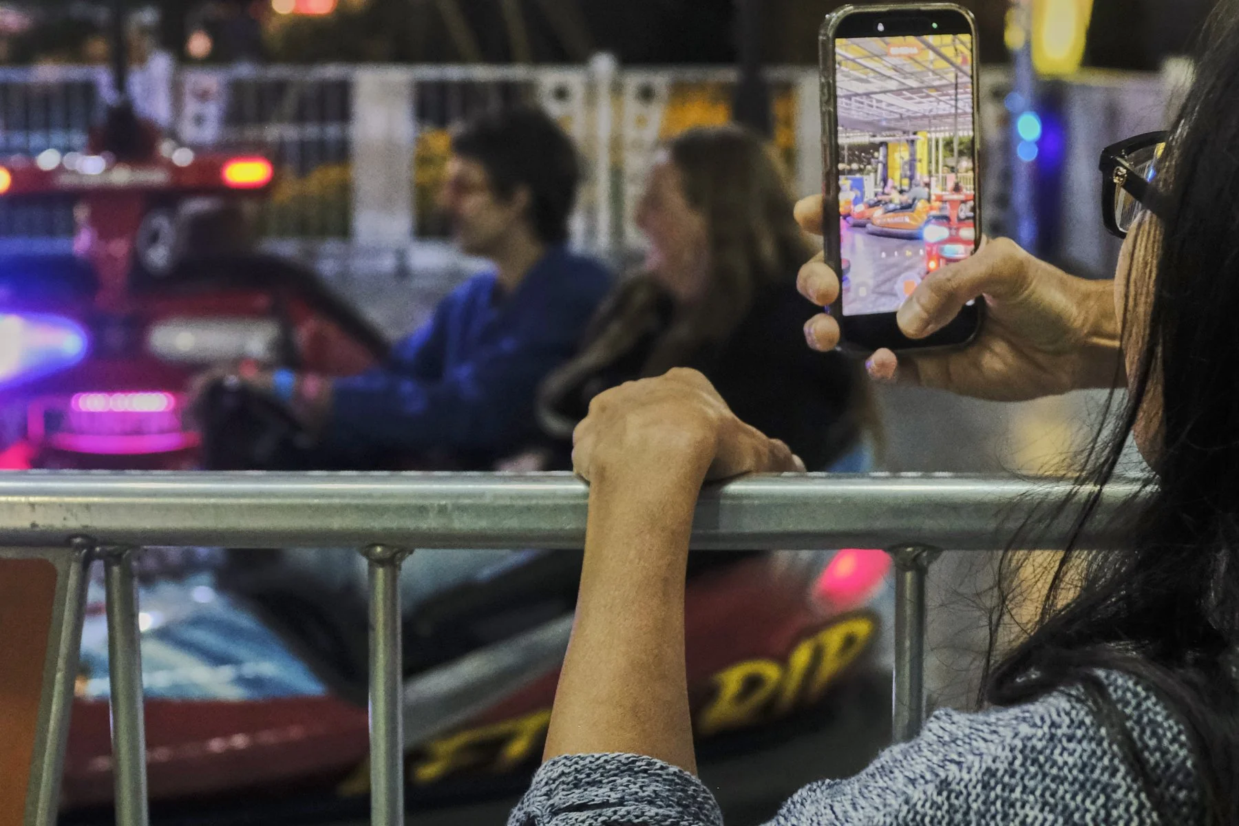 11 smartphone scene.jpg