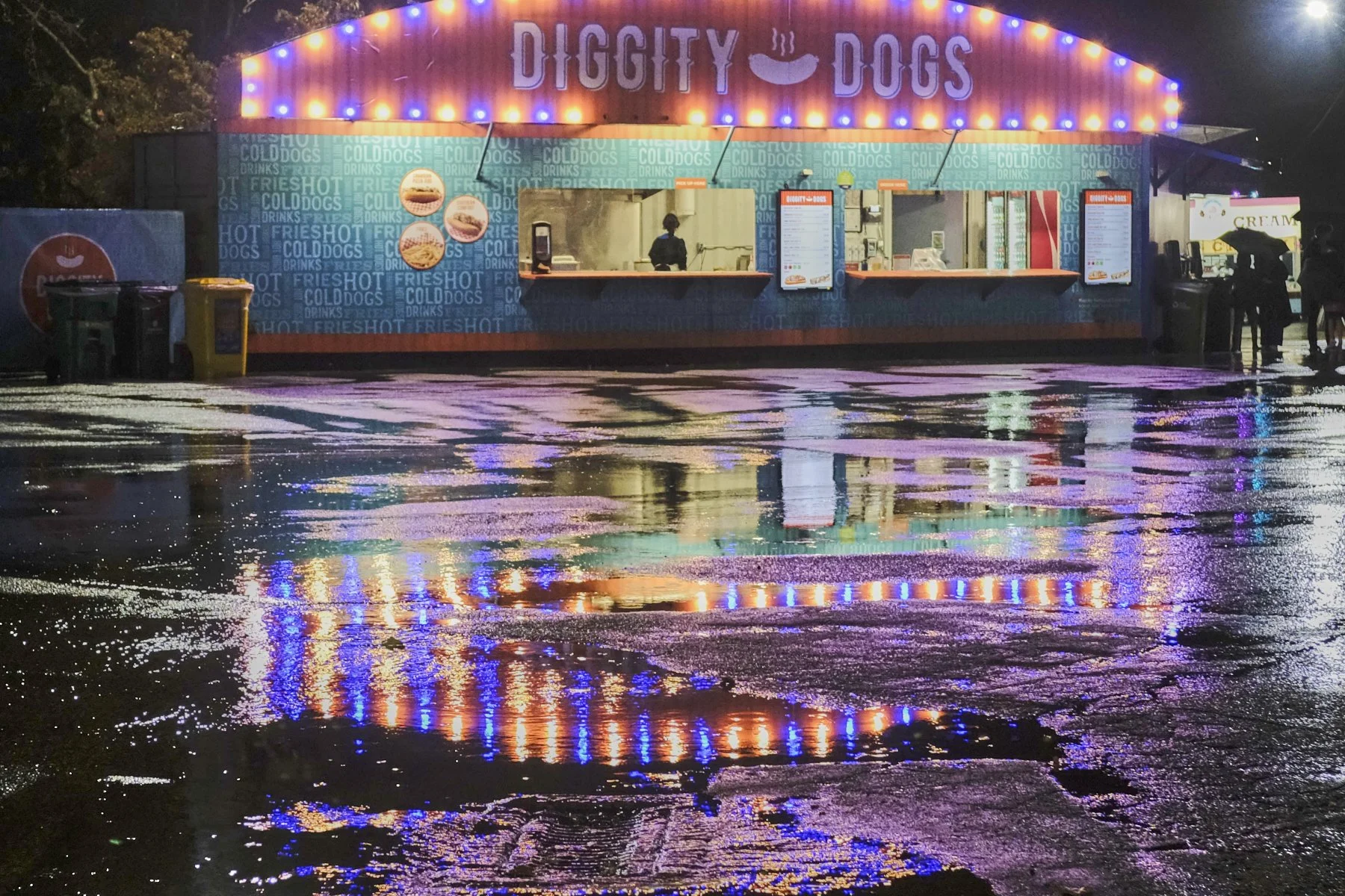 7 diggity dogs.jpg