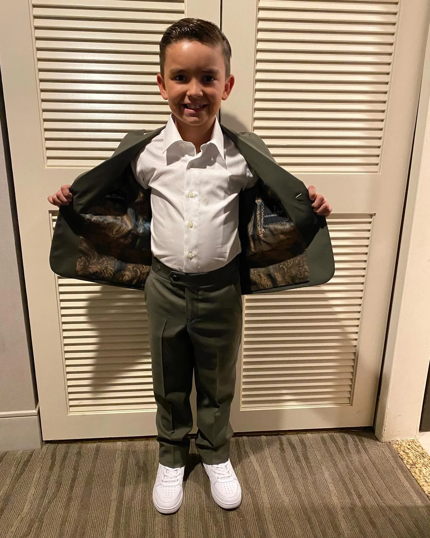 You&rsquo;re never too old or too young to appreciate custom! 

Experience Bespoke! 

Allow us to create your next suit.

Visit our website! Launching 9&bull;7&bull;24 ! 

#leeeverleighcollection #menssuits #mensfashion #bespoke #customclothing #tail
