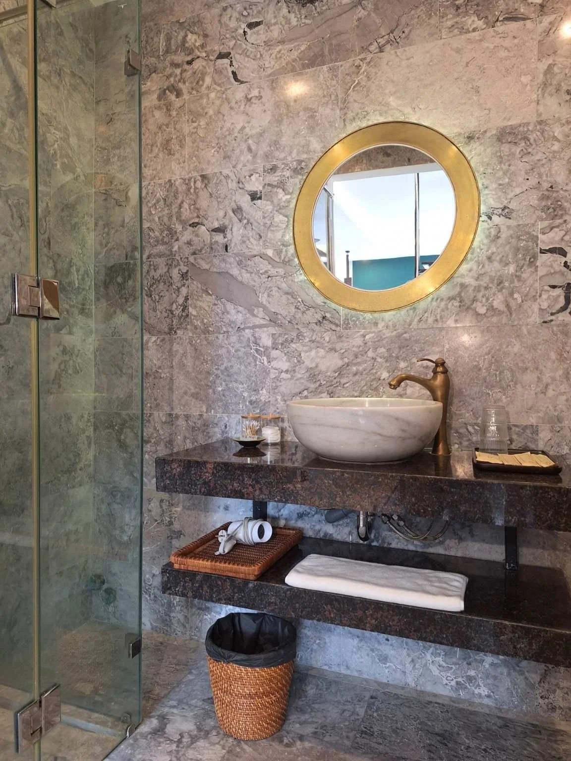 The Interlude bathroom.jpg