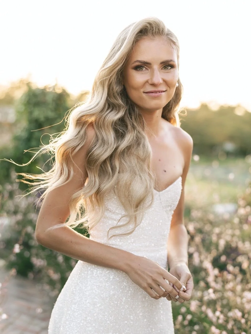 DANIELLE 🤍 

Hair @diva_hairstyles 

@janeulla_photography 
@veilbridalcouture 
@trunkevents 
@belair_pavilion 
@myprettyvintage 

#capetownmakeupartist
#weddingmakeupartist
#airbrushmakeupcapetown
#bridalmakeupartist
#bridalmakeup