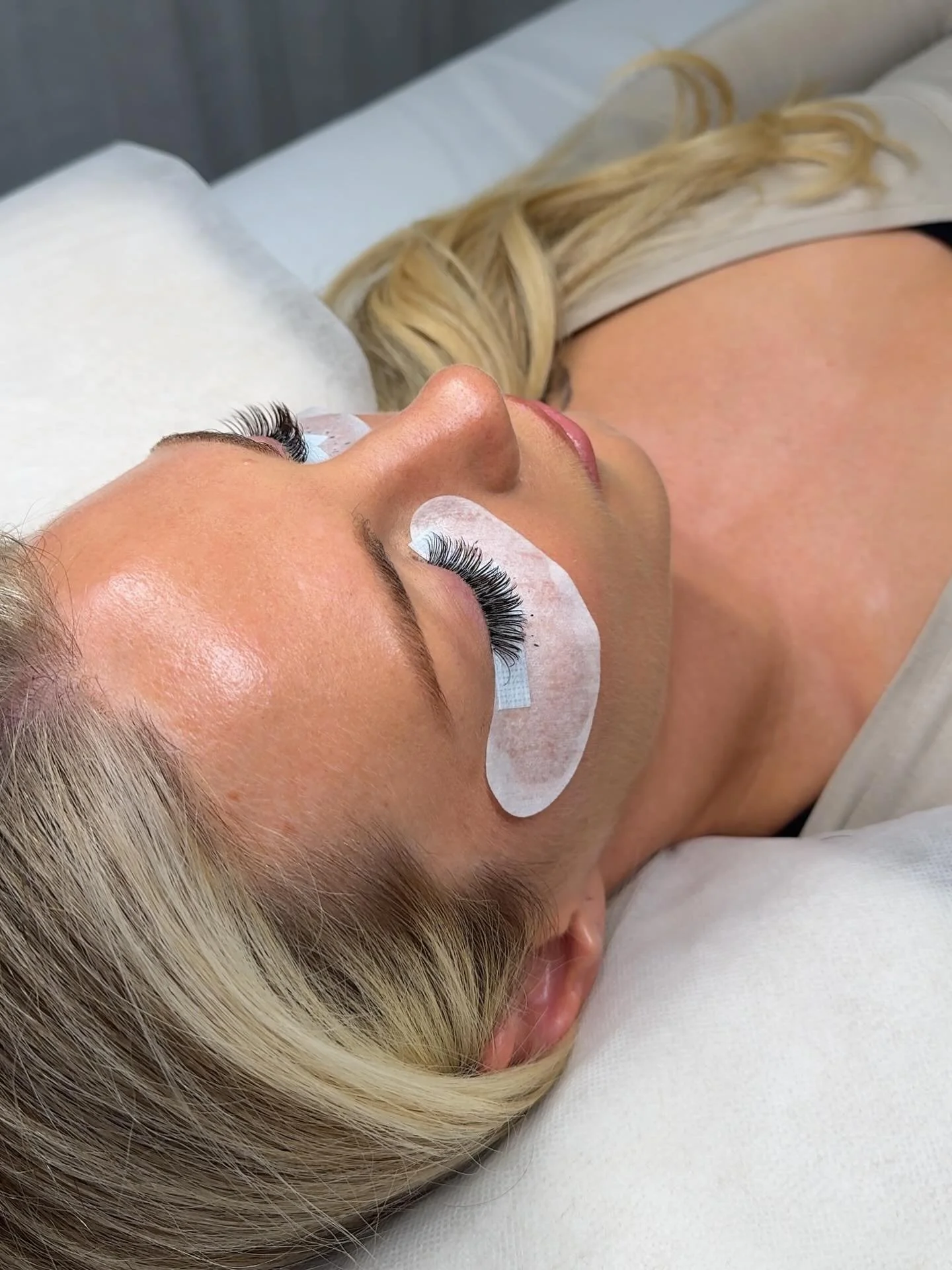 lash naps ☁️

&lsquo;angel set&rsquo; in brown