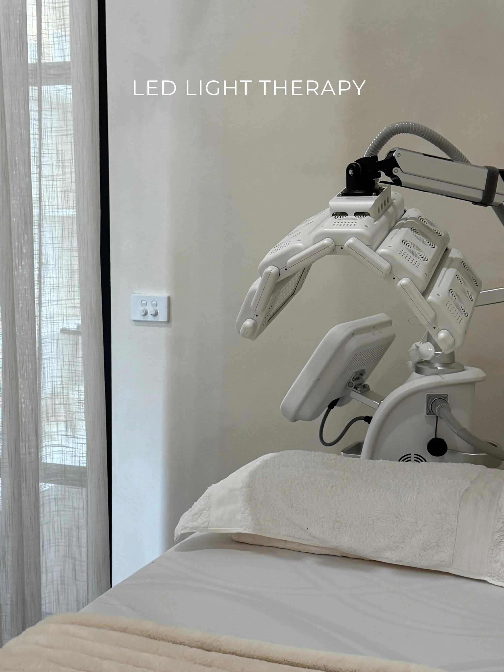 LED Light Therapy works by delivering specific wavelengths of light into the skin to target different concerns at a cellular level.

Some benefits include - 
✨ Encourages circulation and increases collagen production
✨ Increases skin hydration and re