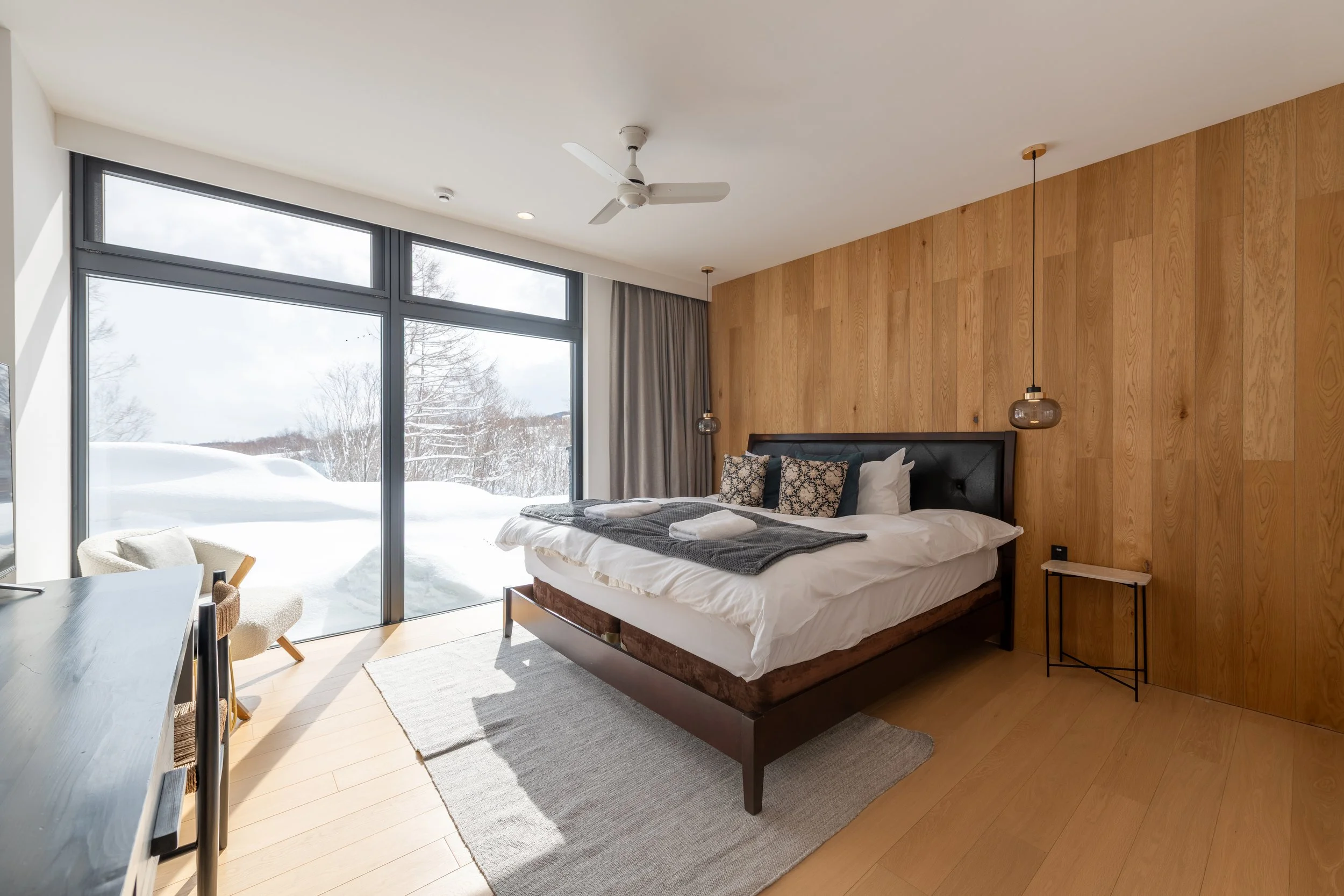 Master Bedroom 1 - Kazahana at Hanaridge Chalet - Niseko