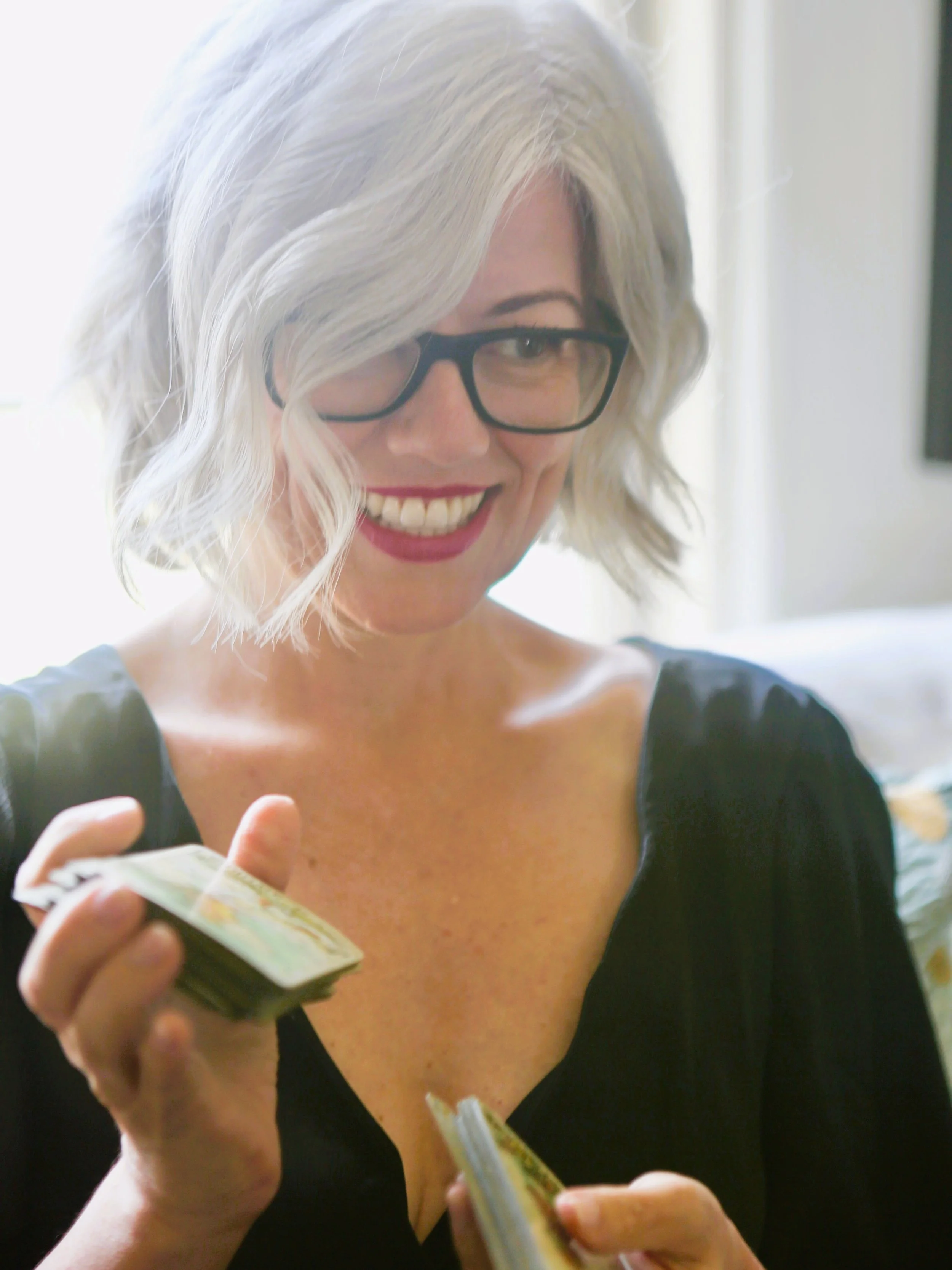 Lori Dyan shuffling tarot cards