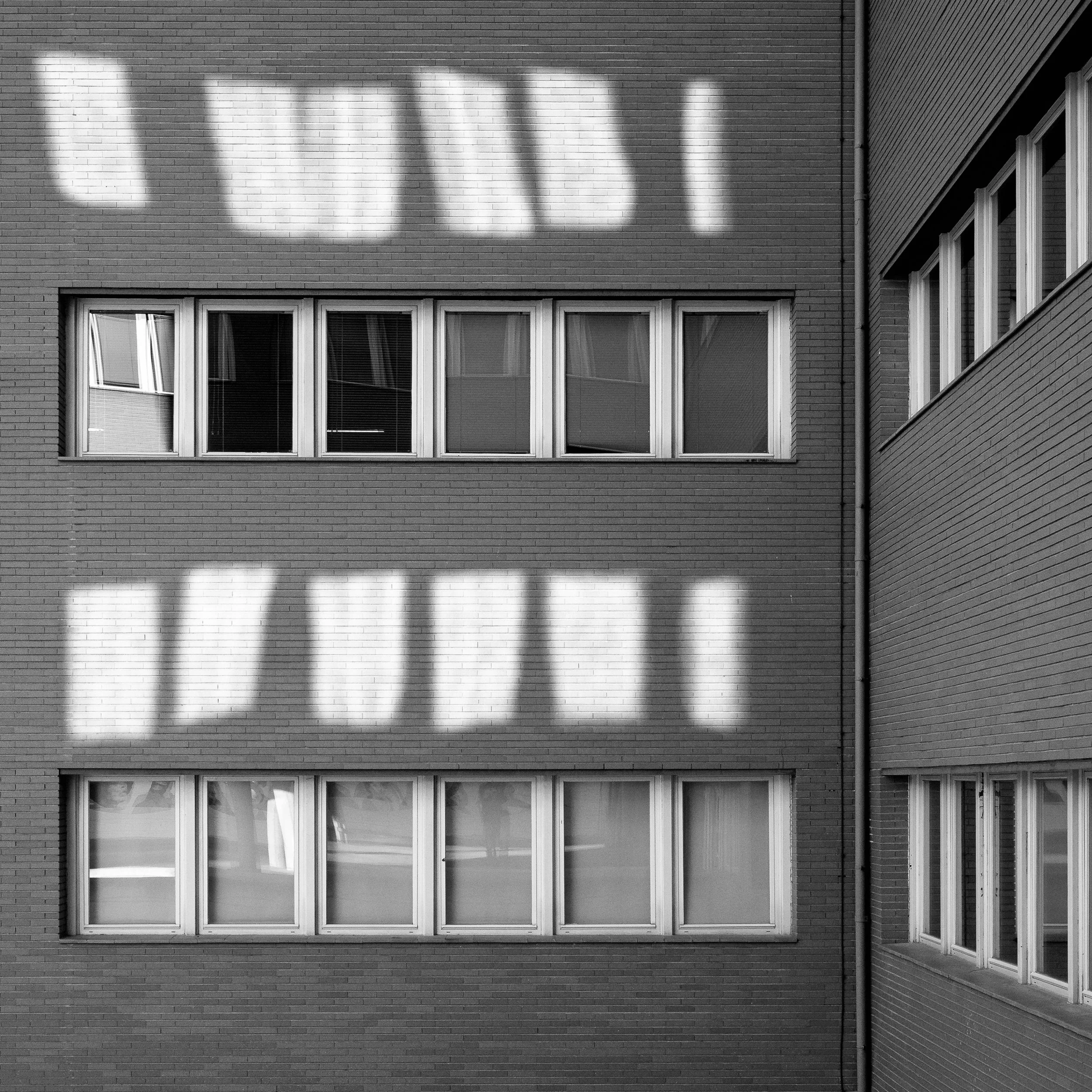 B&W Chris Logue-7.jpg