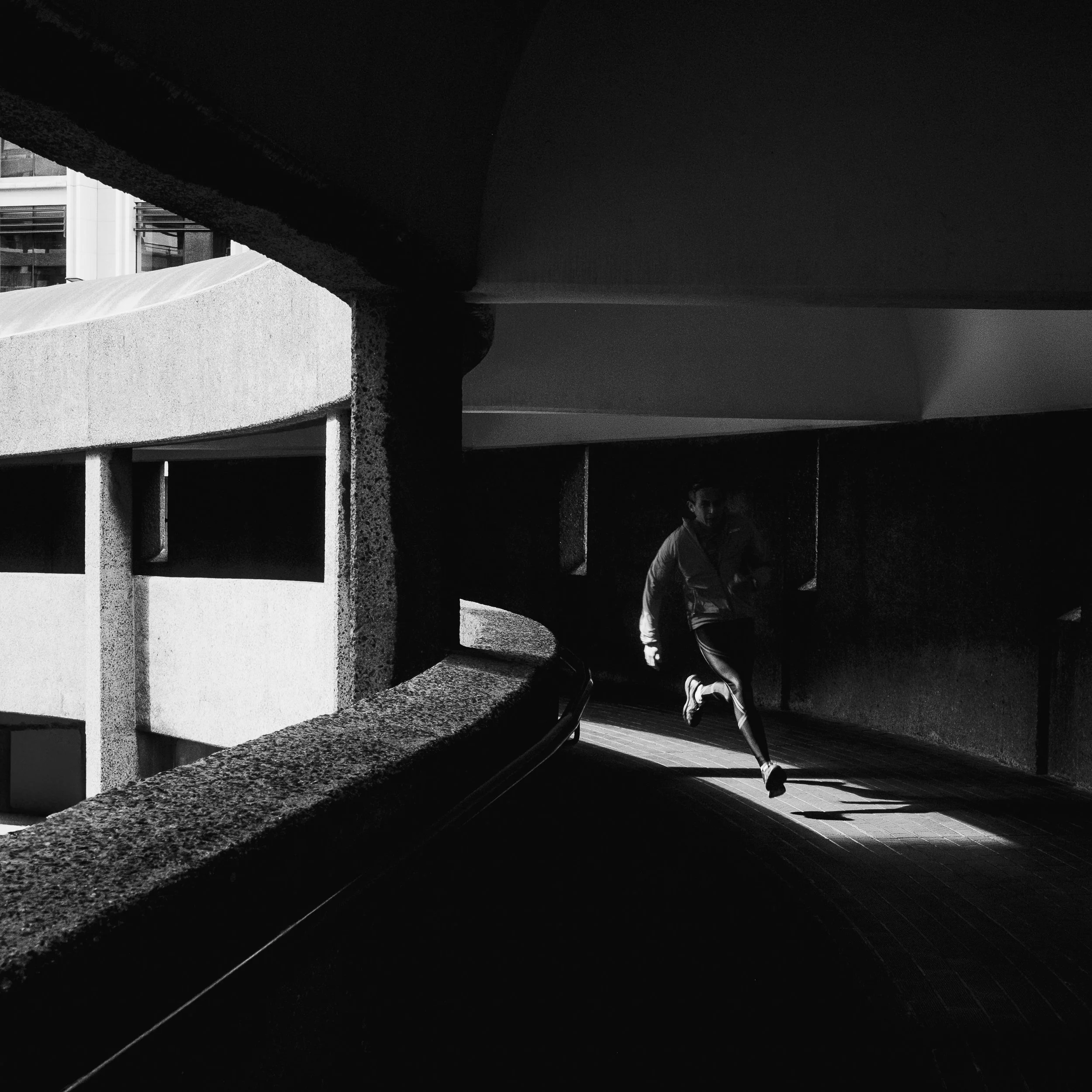 B&W Chris Logue-19.jpg