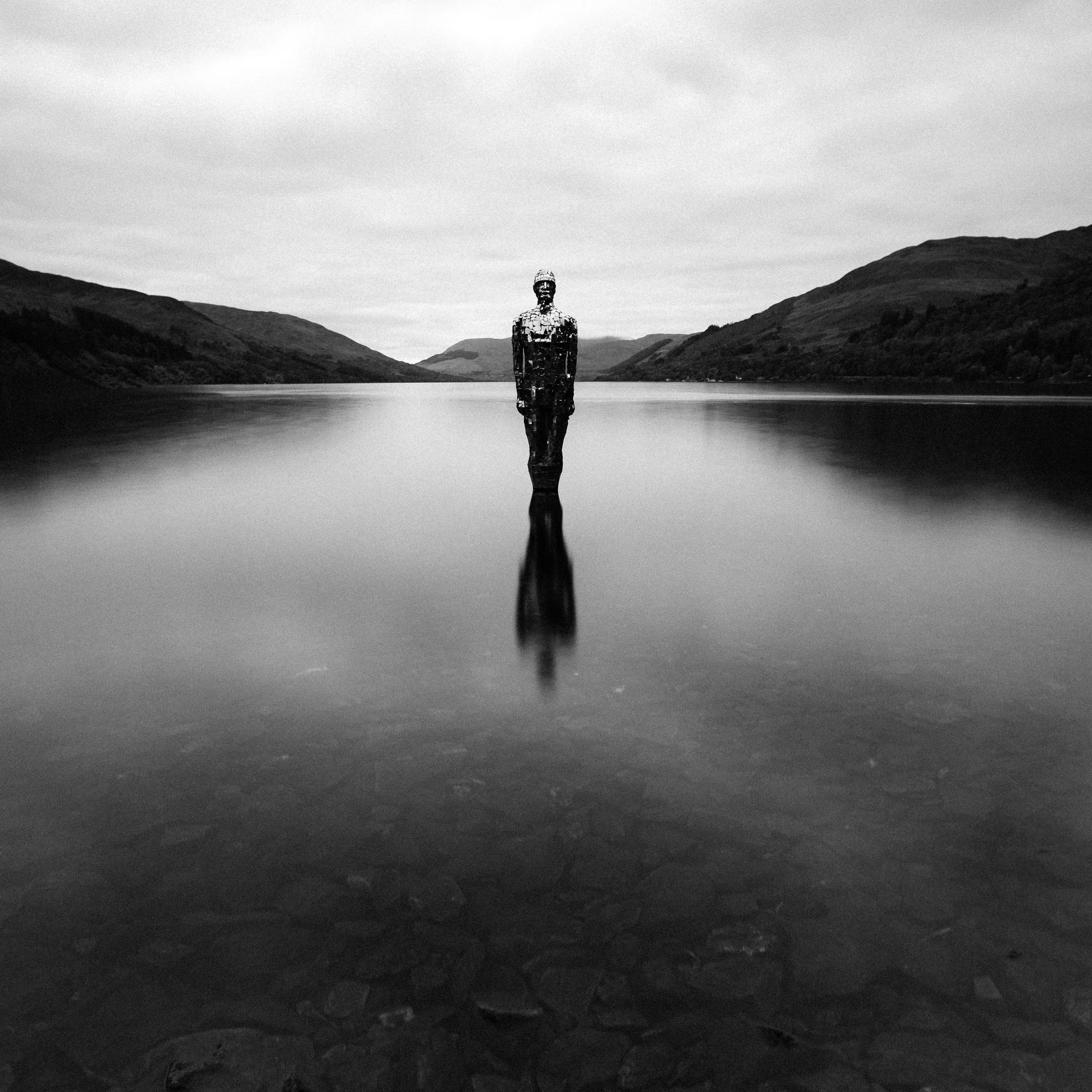 B&W Chris Logue-26.jpg