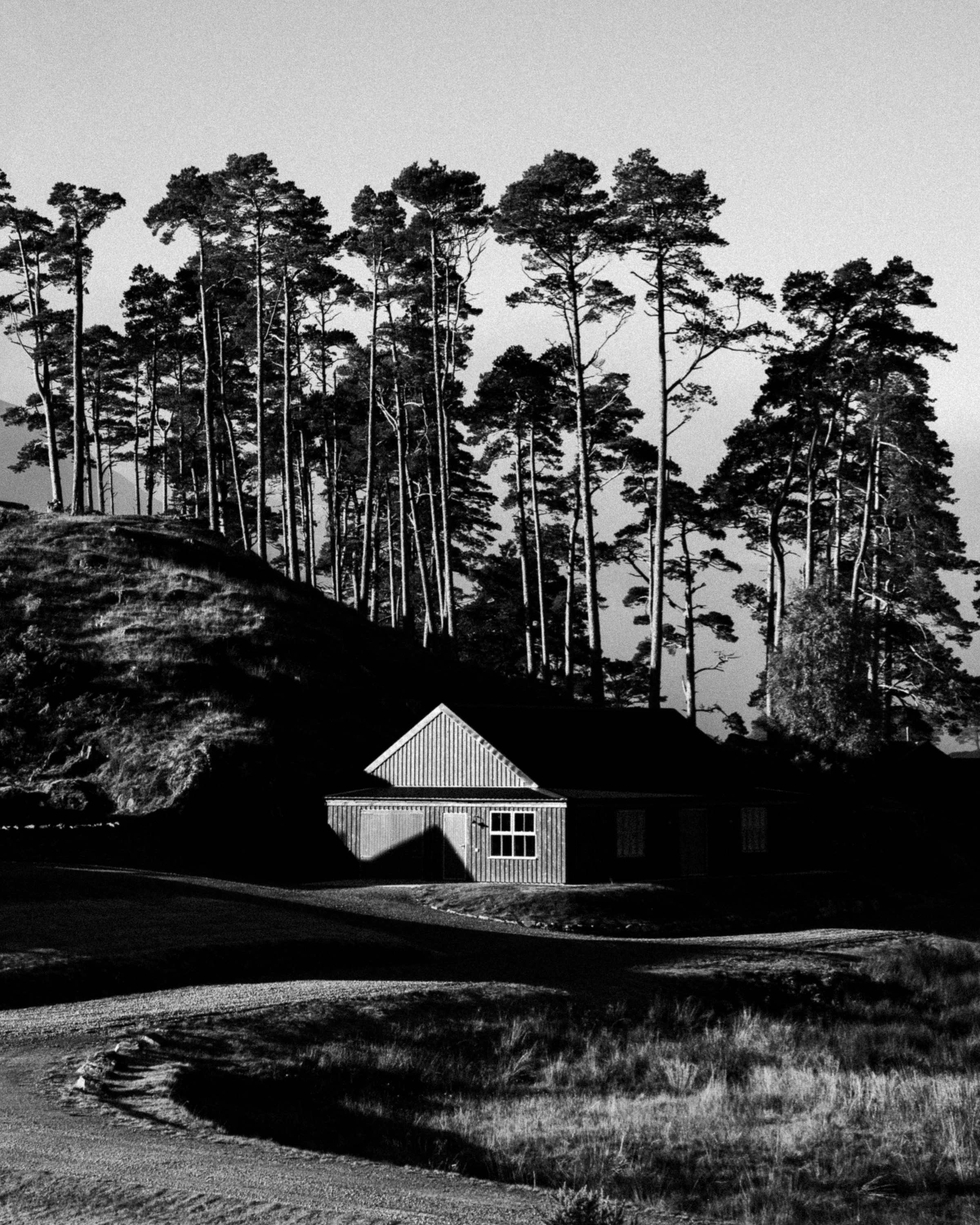 B&W Chris Logue-11.jpg