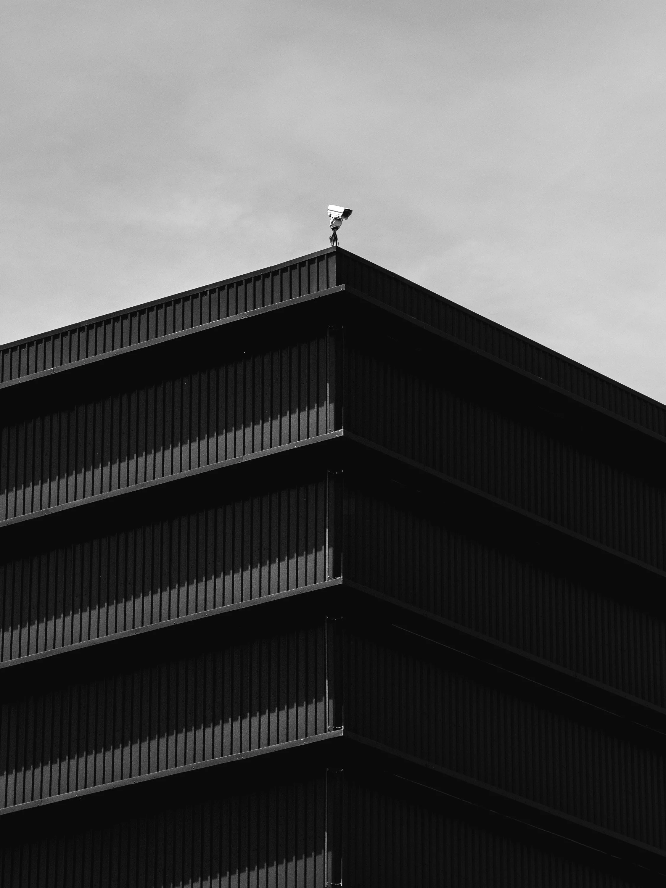 B&W Chris Logue-22.jpg