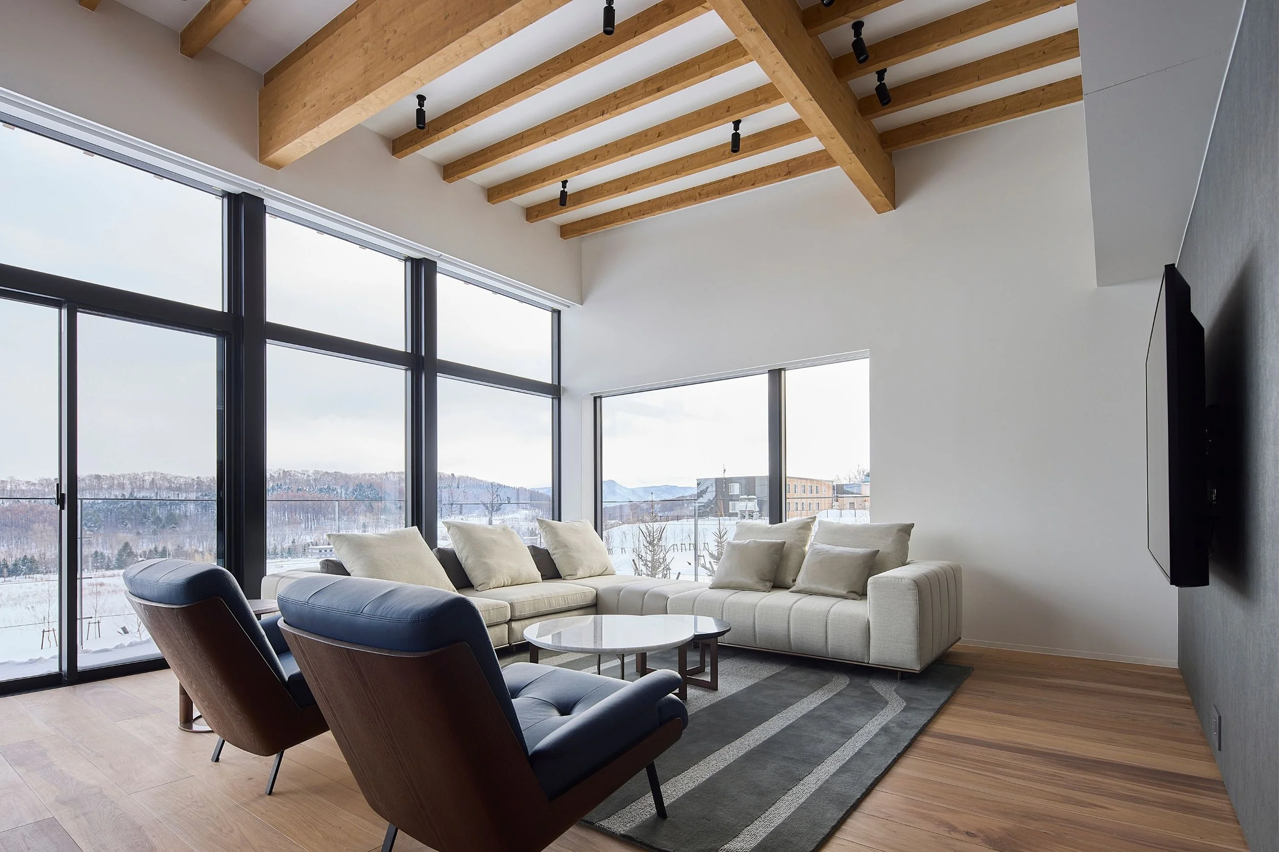 Living Area - Shiyuki Chalet - Furano