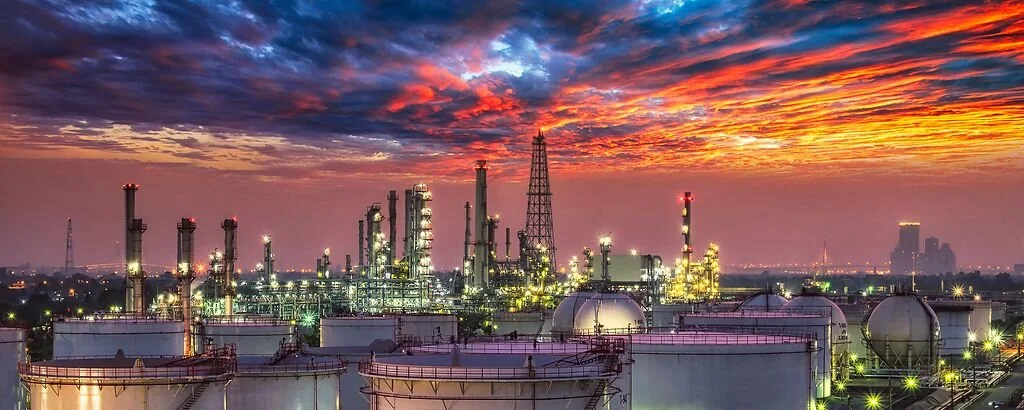 hero-h003-ind-ref-oilrefinery-004.jpg