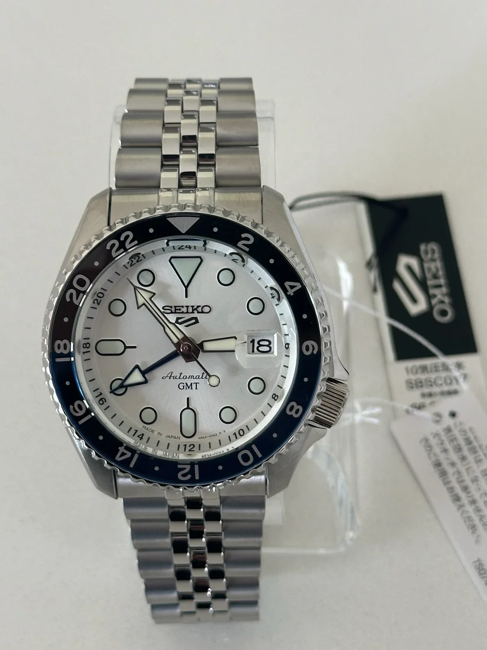 Seiko 5 Sports GMT Series White Ref. SBSC017 — PR Timepieces