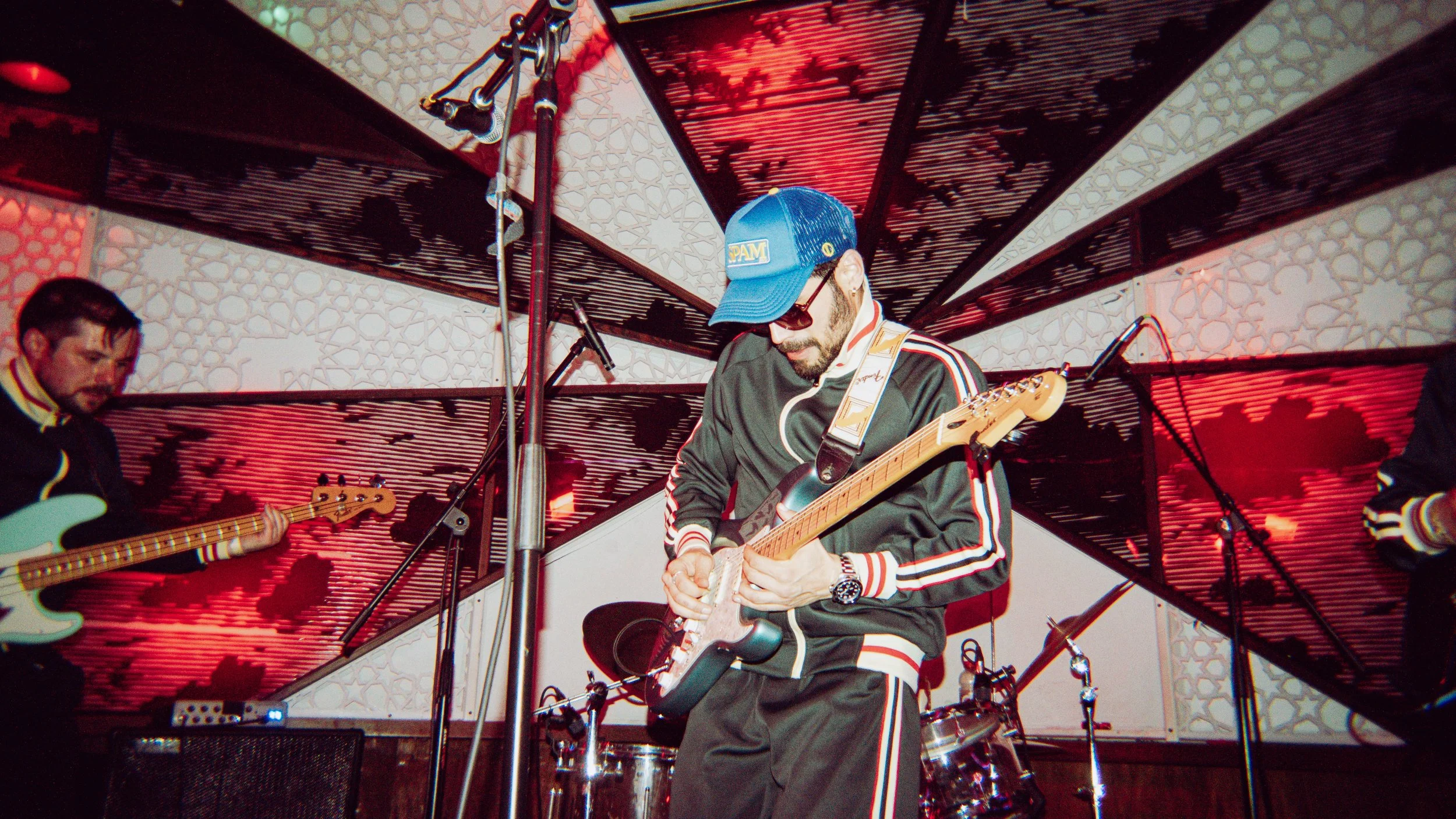 Gutter Bar (FULL BAND)