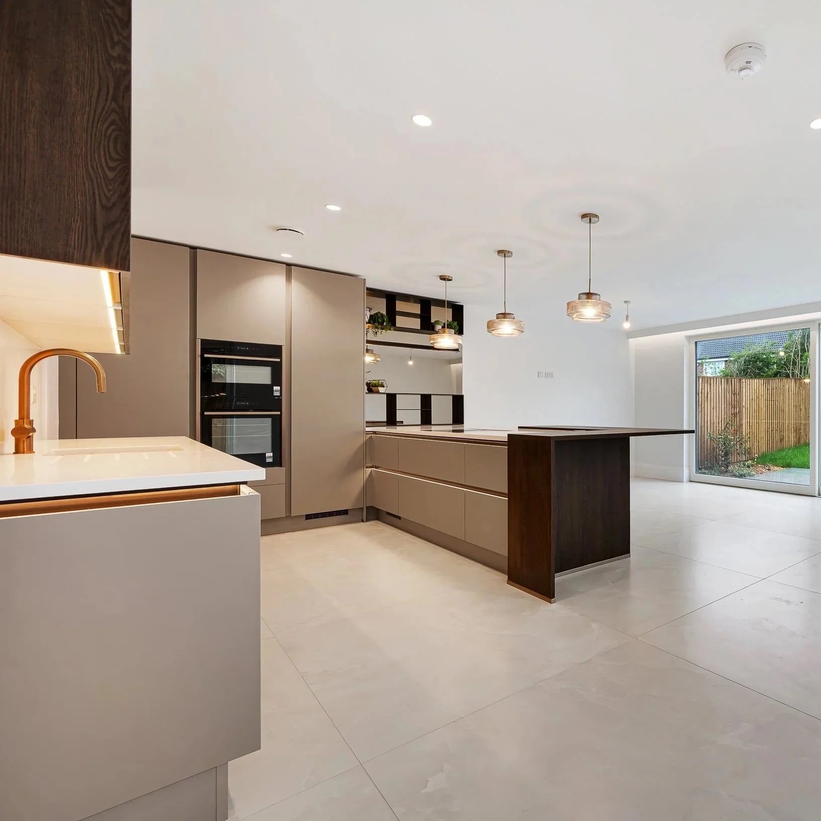 Trescot%252C%2B9B%2BHighfield%2BAvenue%2BHDR-33.jpg