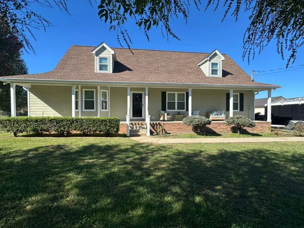Full Gutter Replacement_Lewisburg TN.jpg