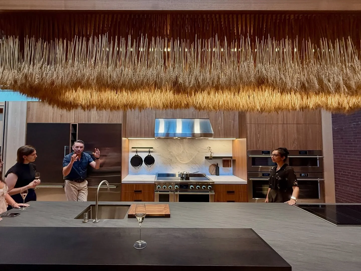 Had an incredible evening at the Fisher &amp; Paykel Experience Centre &mdash; toured their stunning new appliances and enjoyed a chef-prepared dinner cooked right in front of us thanks to Kate! Innovation and flavour in one unforgettable night 🔥🍽️